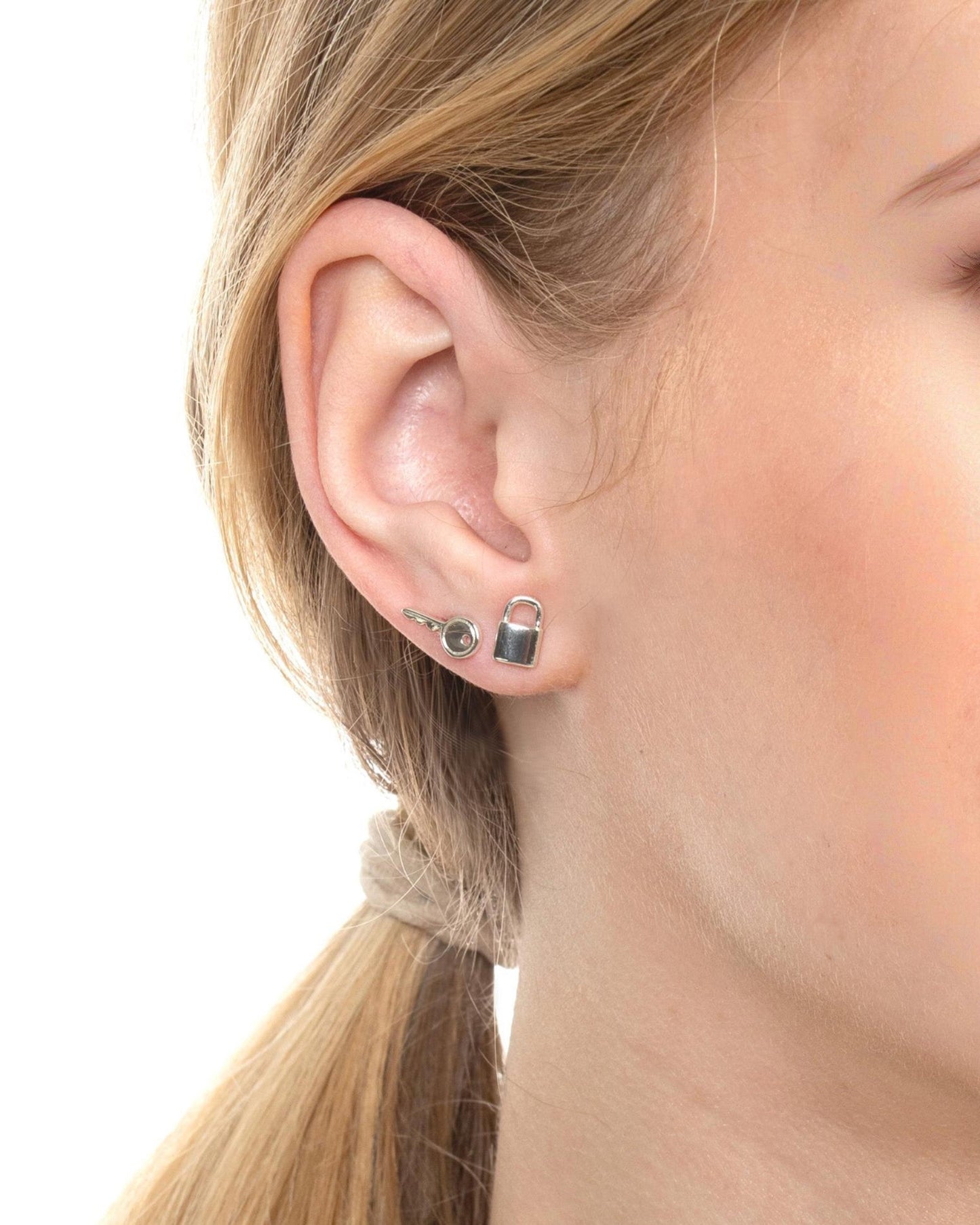 LOVE MISMATCHED STUD SET