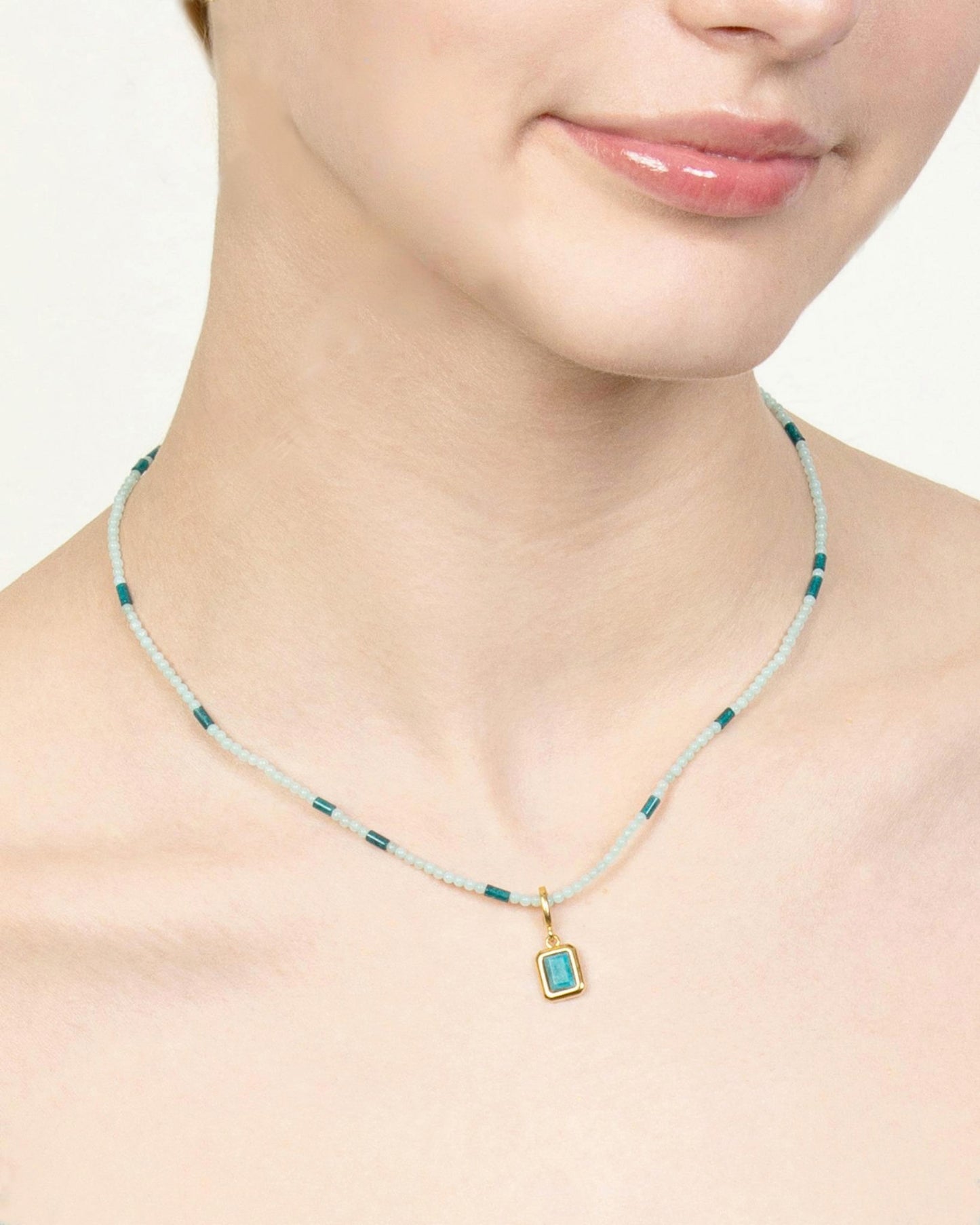 OCEAN BREEZE GEMSTONE NECKLACE