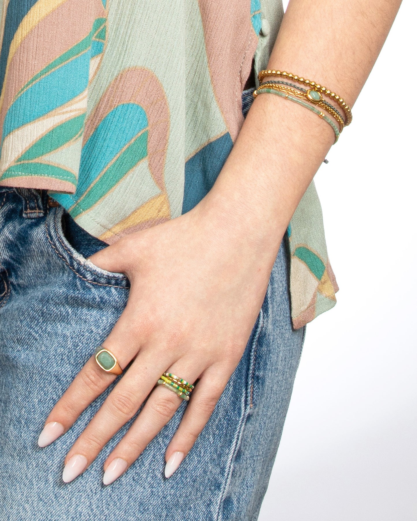 FOREST GREENS GEMSTONE BRACELET