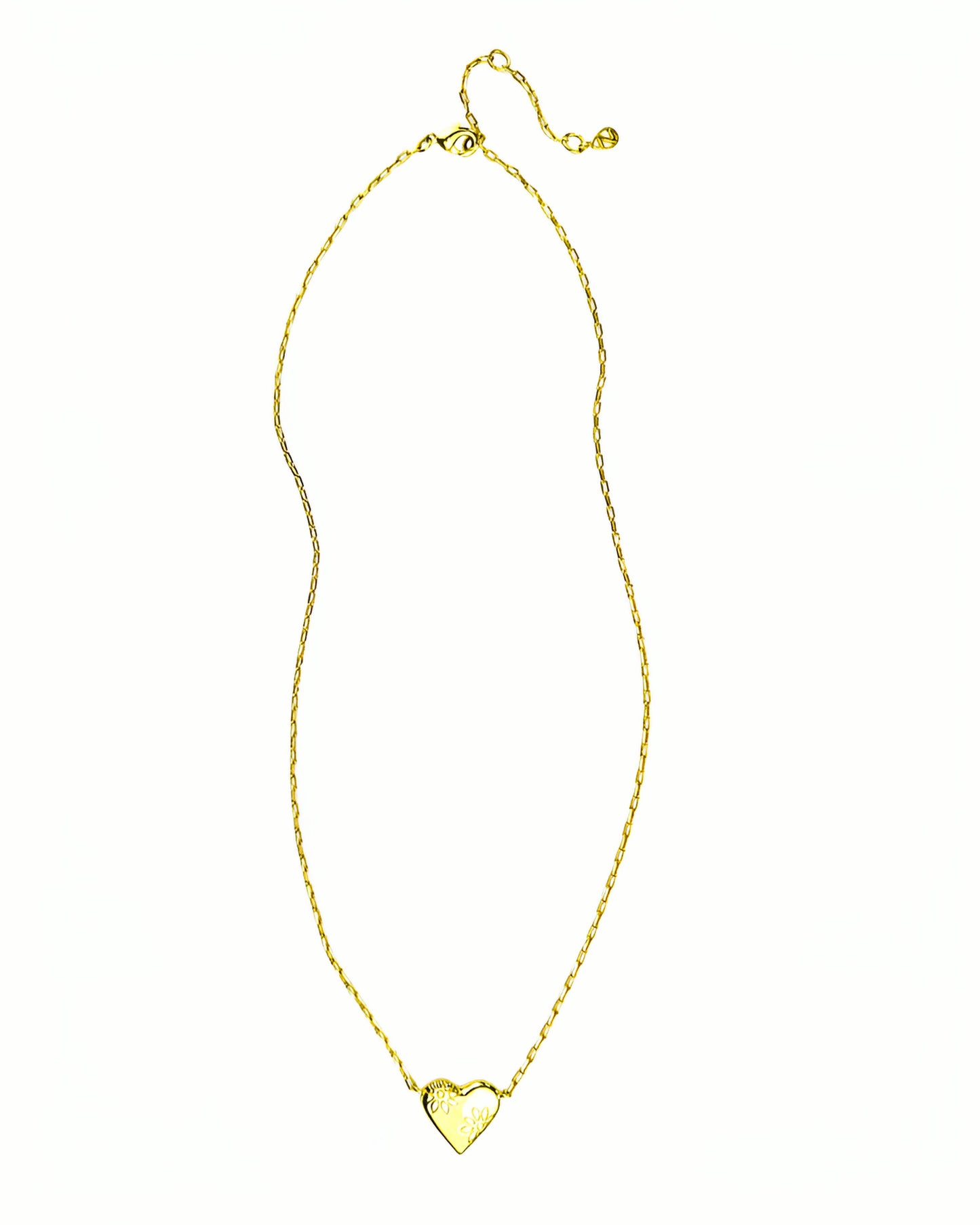 FLOWER ENGRAVED HEART NECKLACE