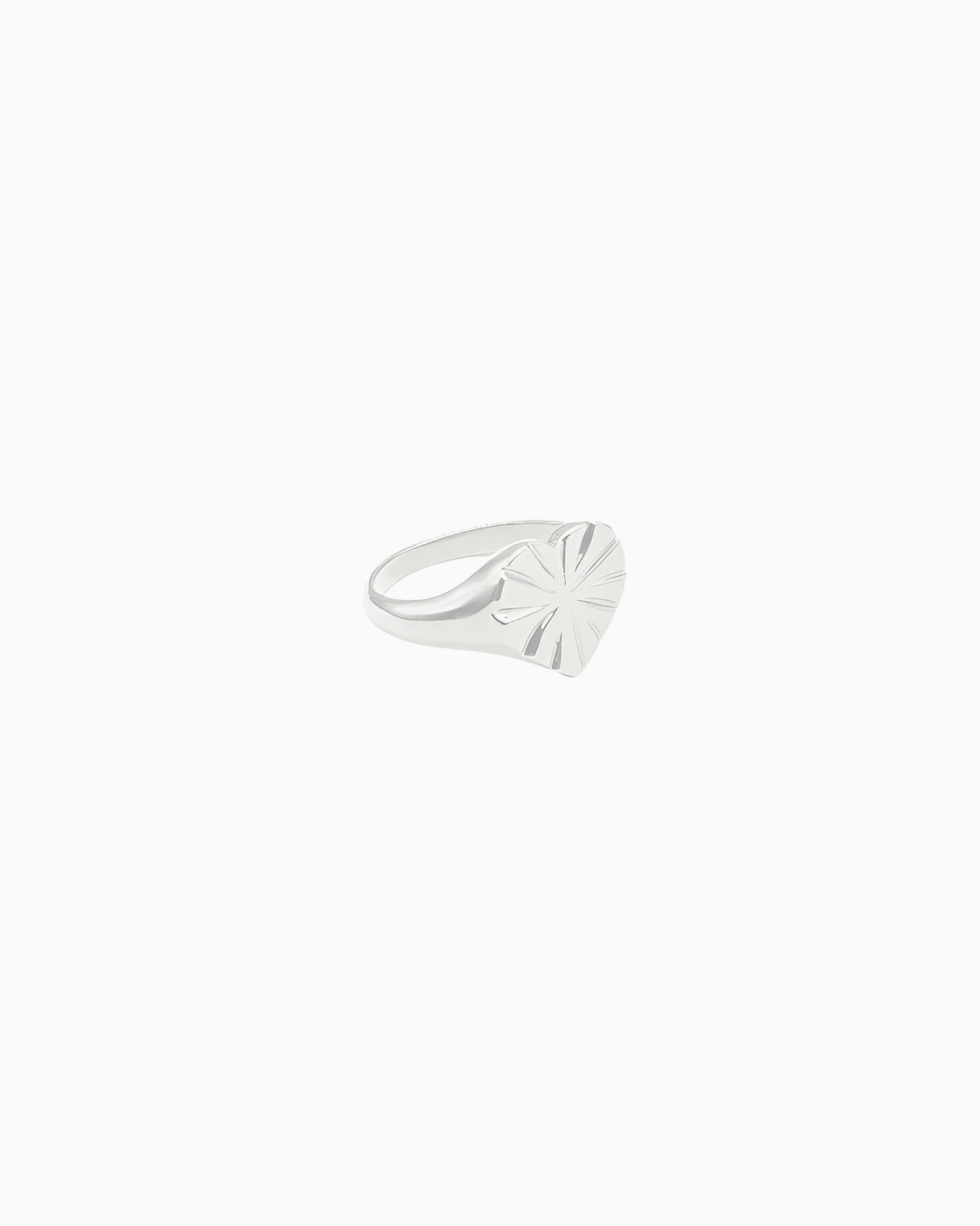 STARBURST HEART SIGNET RING