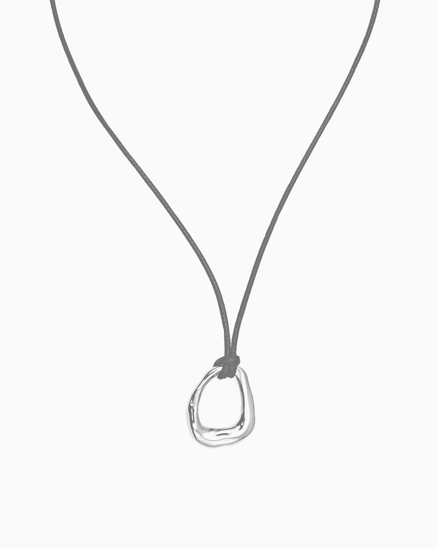 MOLTEN PENDANT CORD NECKLACE