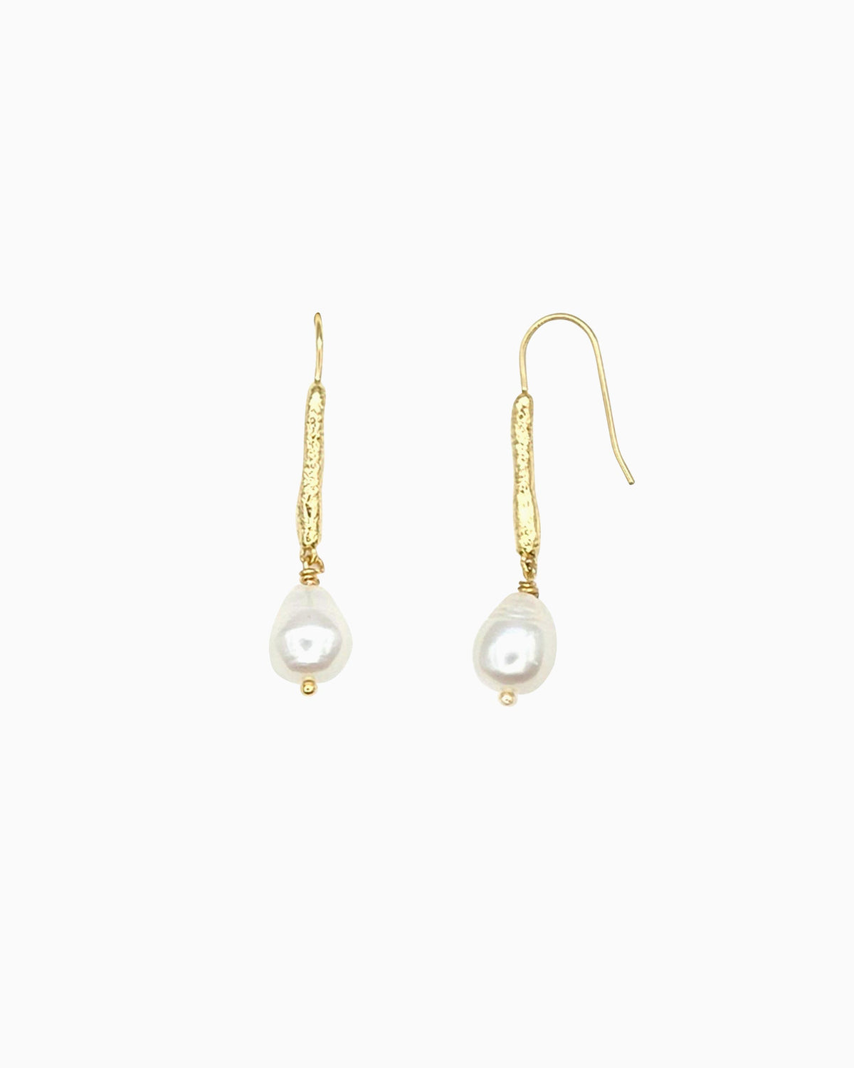 Freshwater pearl drop earrings with gold hook