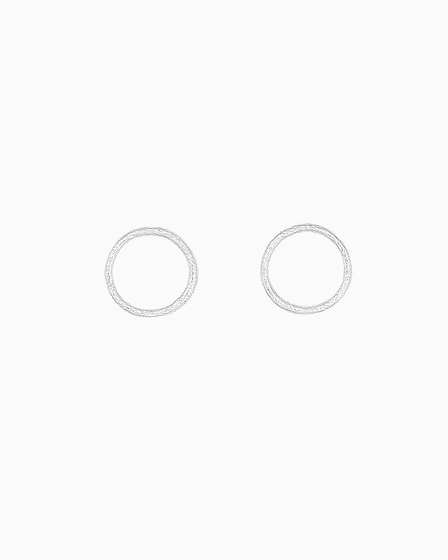 TEXTURED CIRCLE STUD EARRINGS