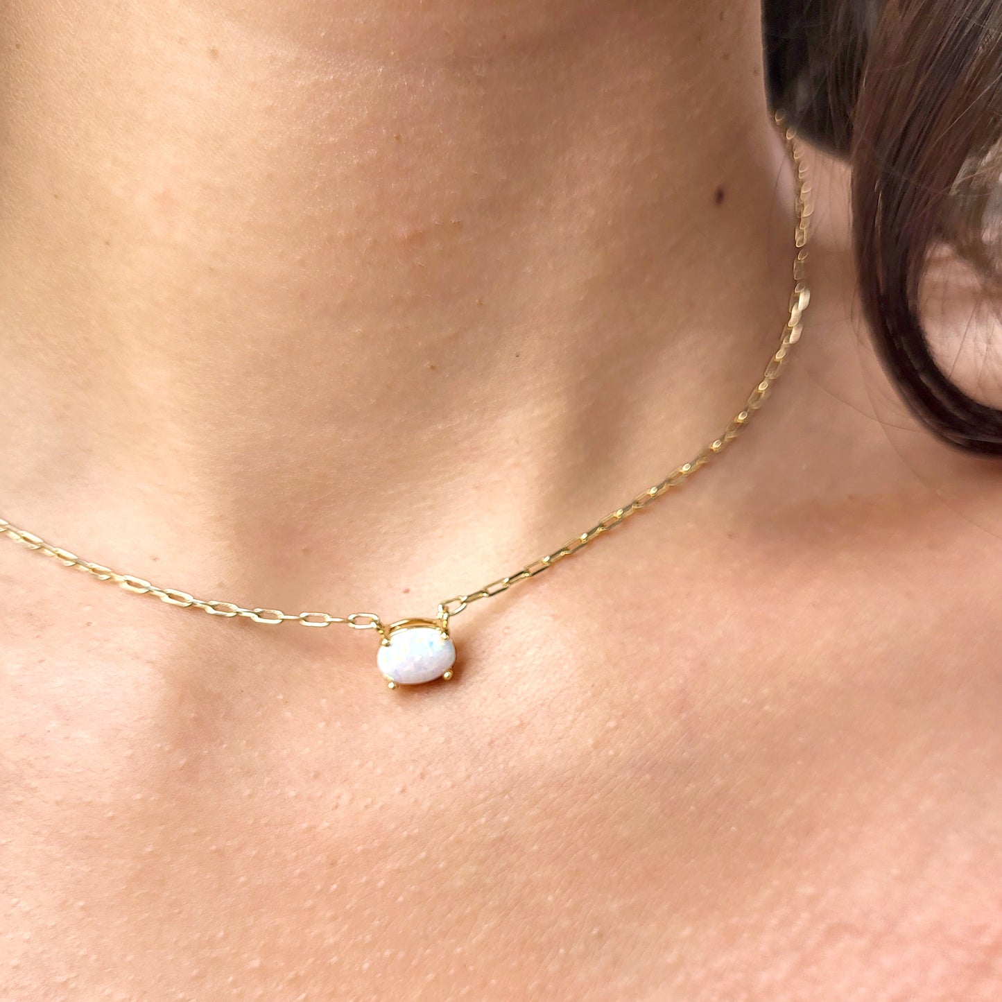 WHITE OPAL NECKLACE