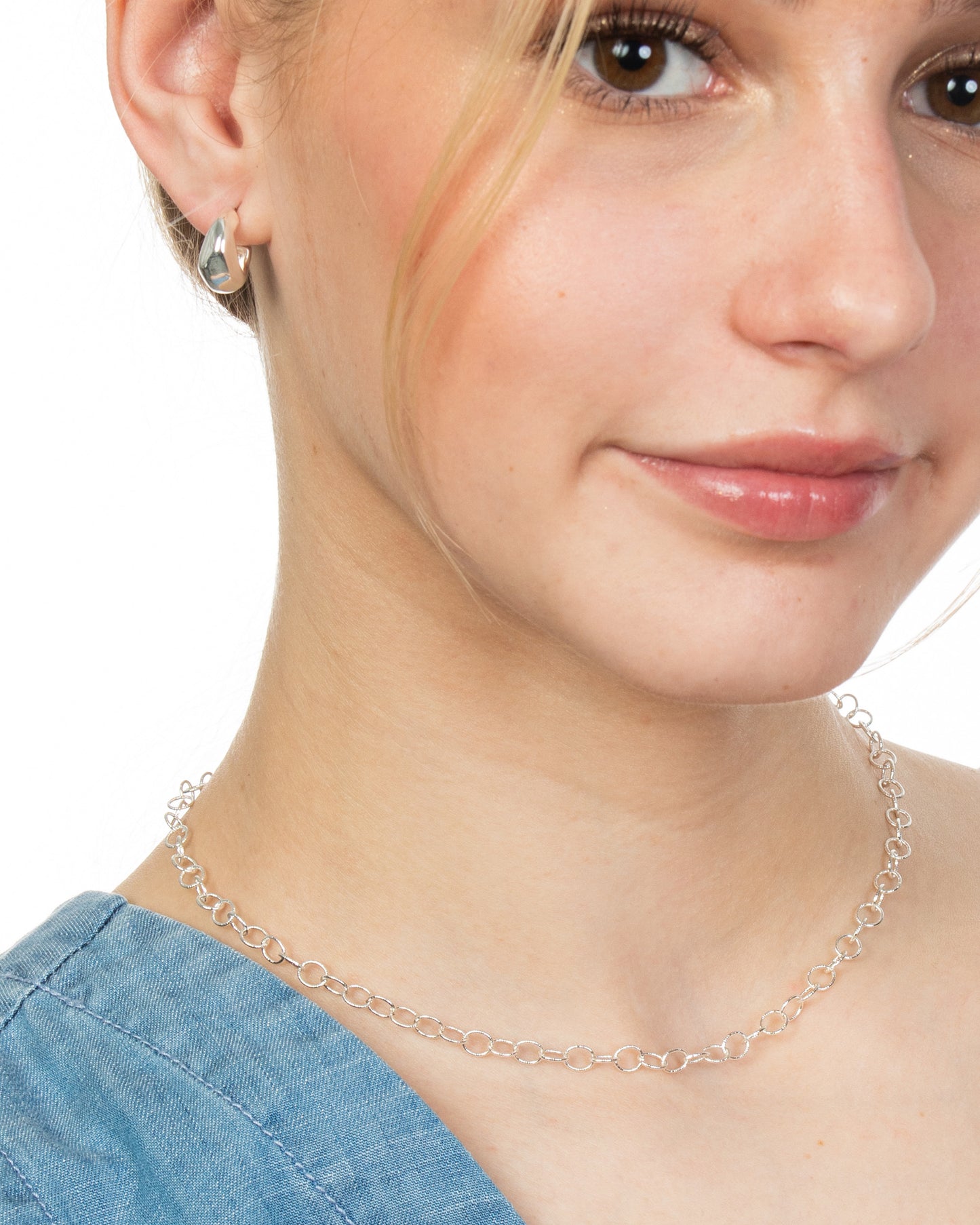 TEXTURED CABLE CHAIN NECKLACE