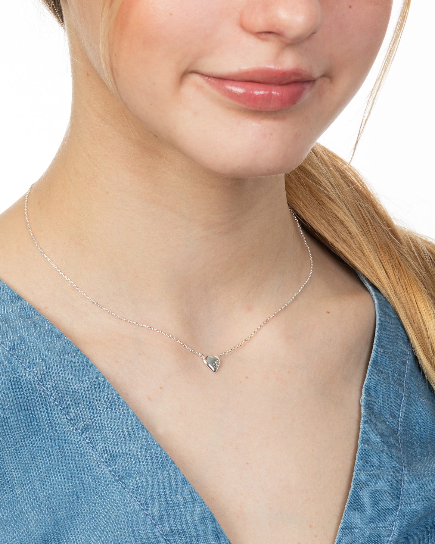 MINI HEART NECKLACE