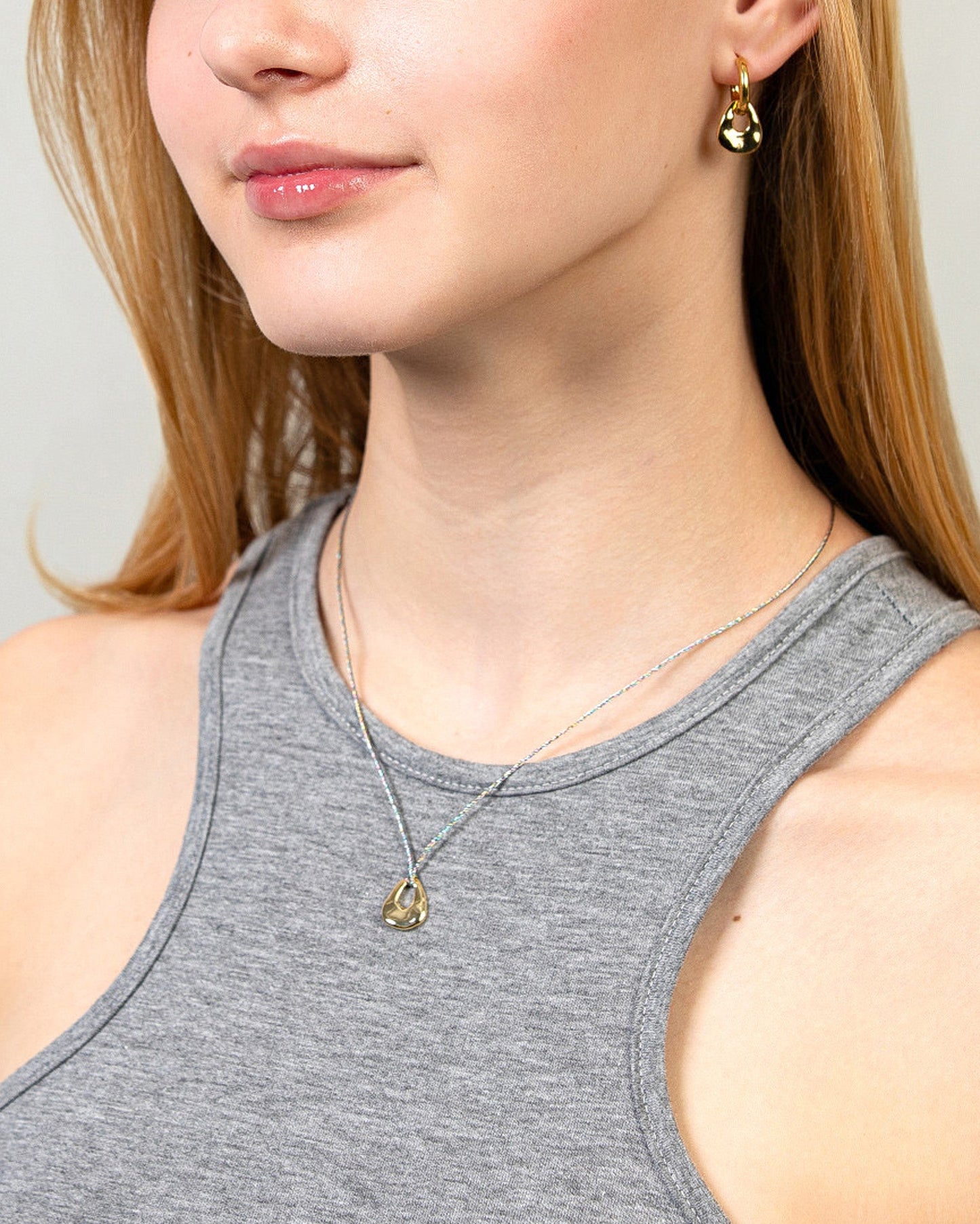 MOLTEN AURA DROP NECKLACE