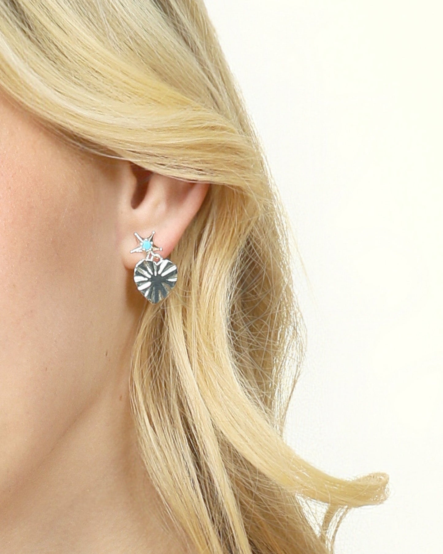 STAR IN MY HEART DROP EARRINGS