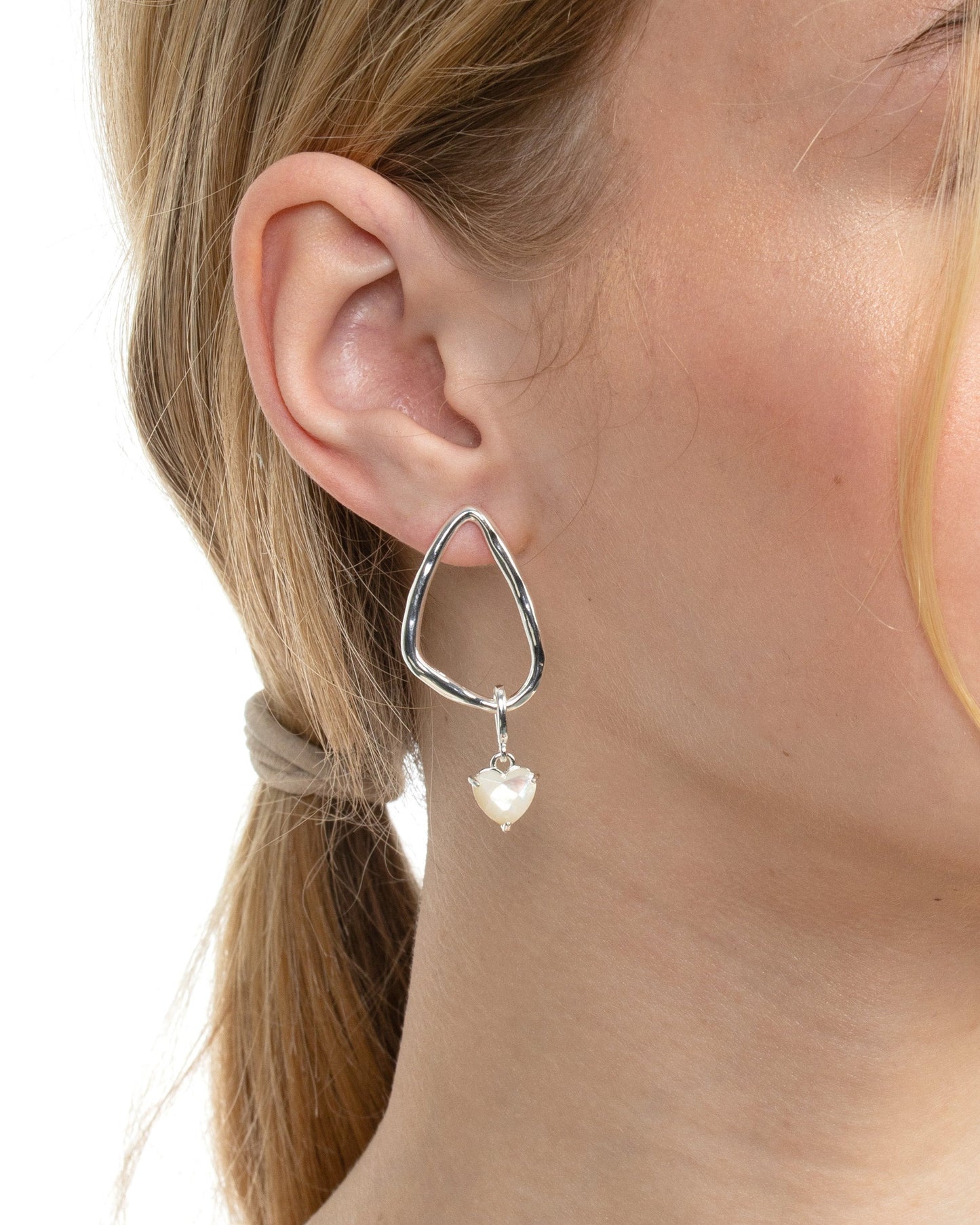 MOLTEN TRIANGLE EARRINGS