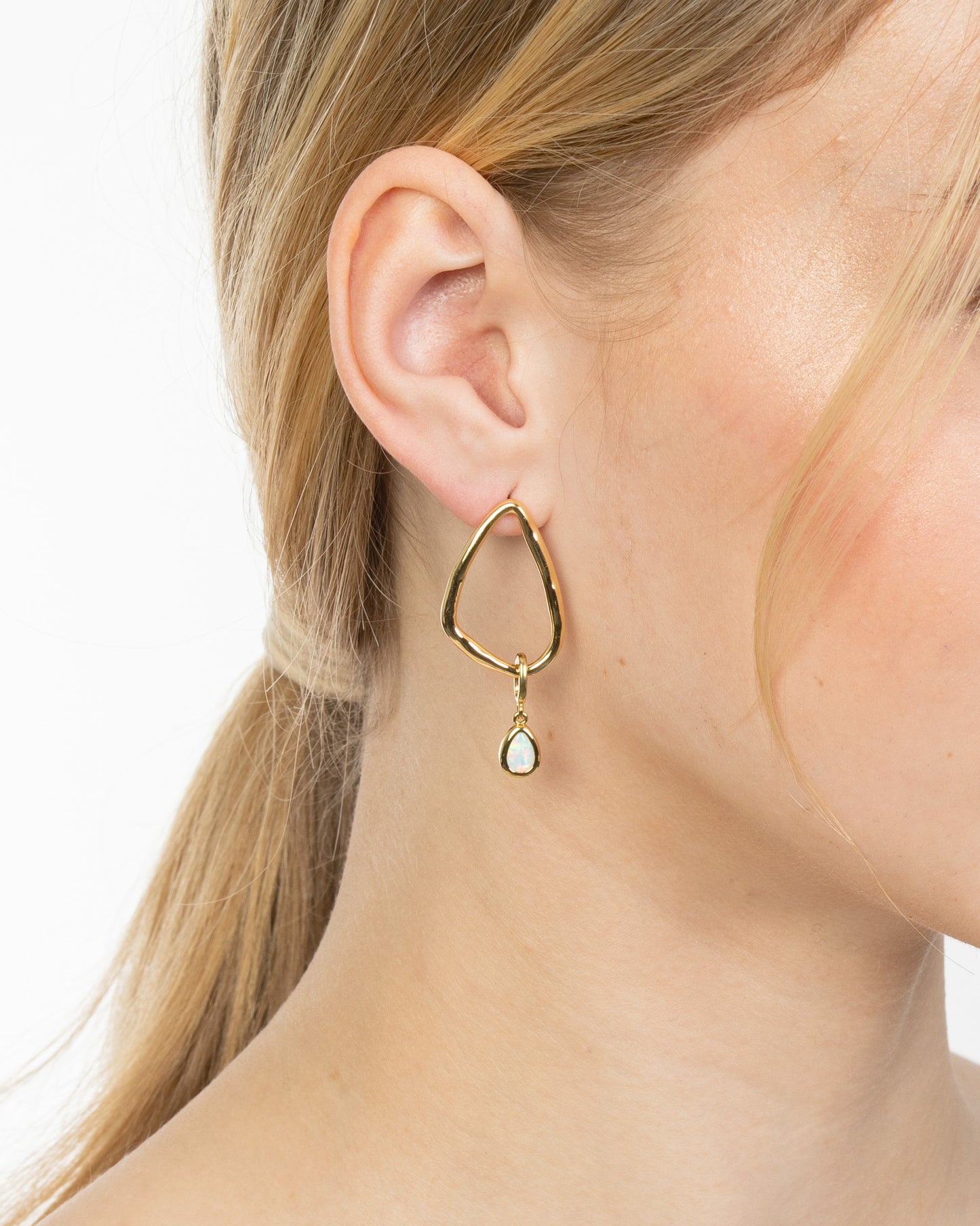 MOLTEN TRIANGLE EARRINGS