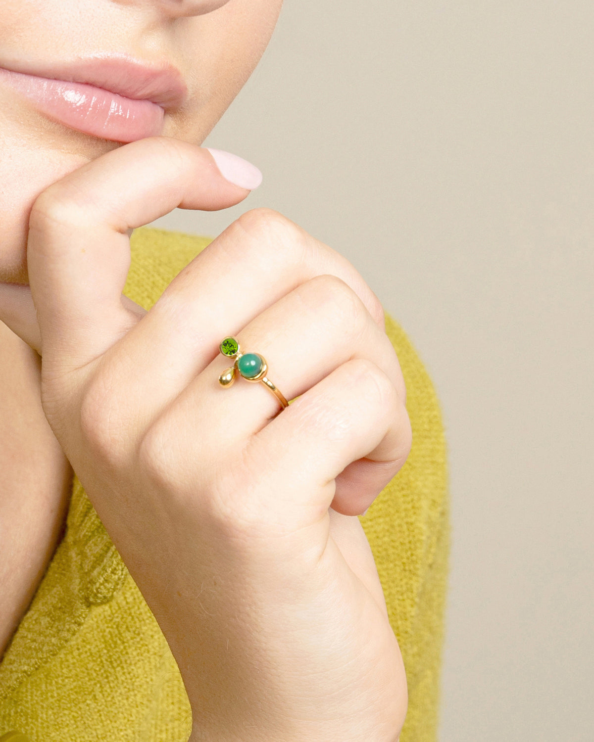 GEMSTONE CHARM RING-Green Agate
