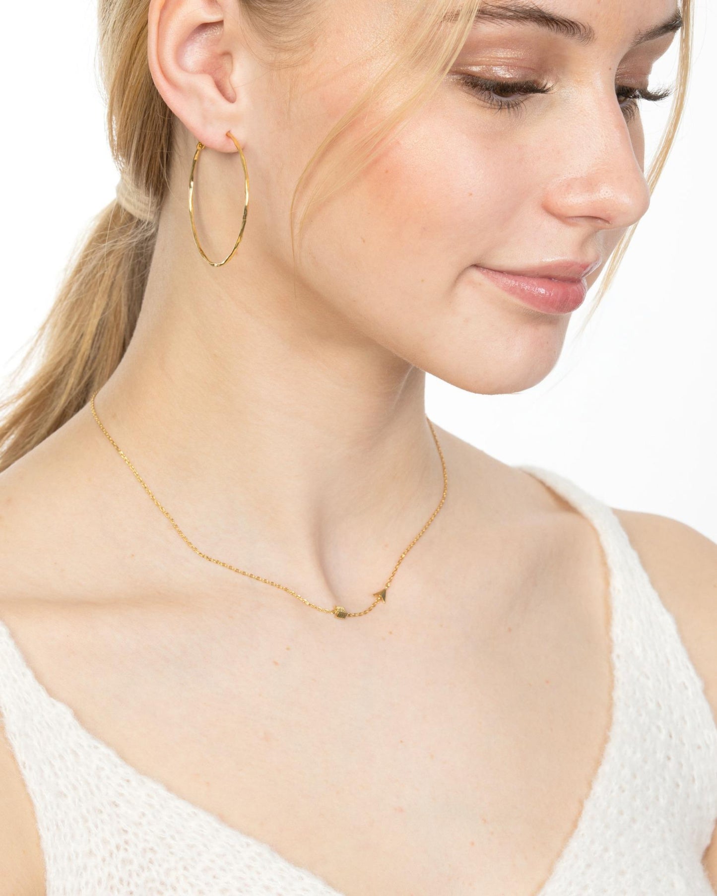 ARROW NECKLACE