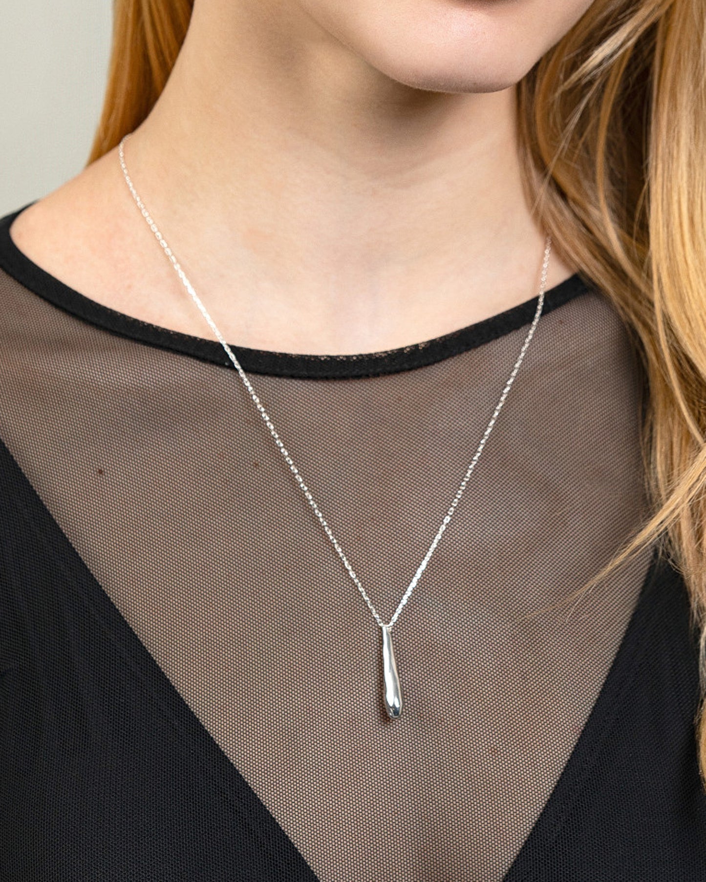 MOLTEN DROP NECKLACE