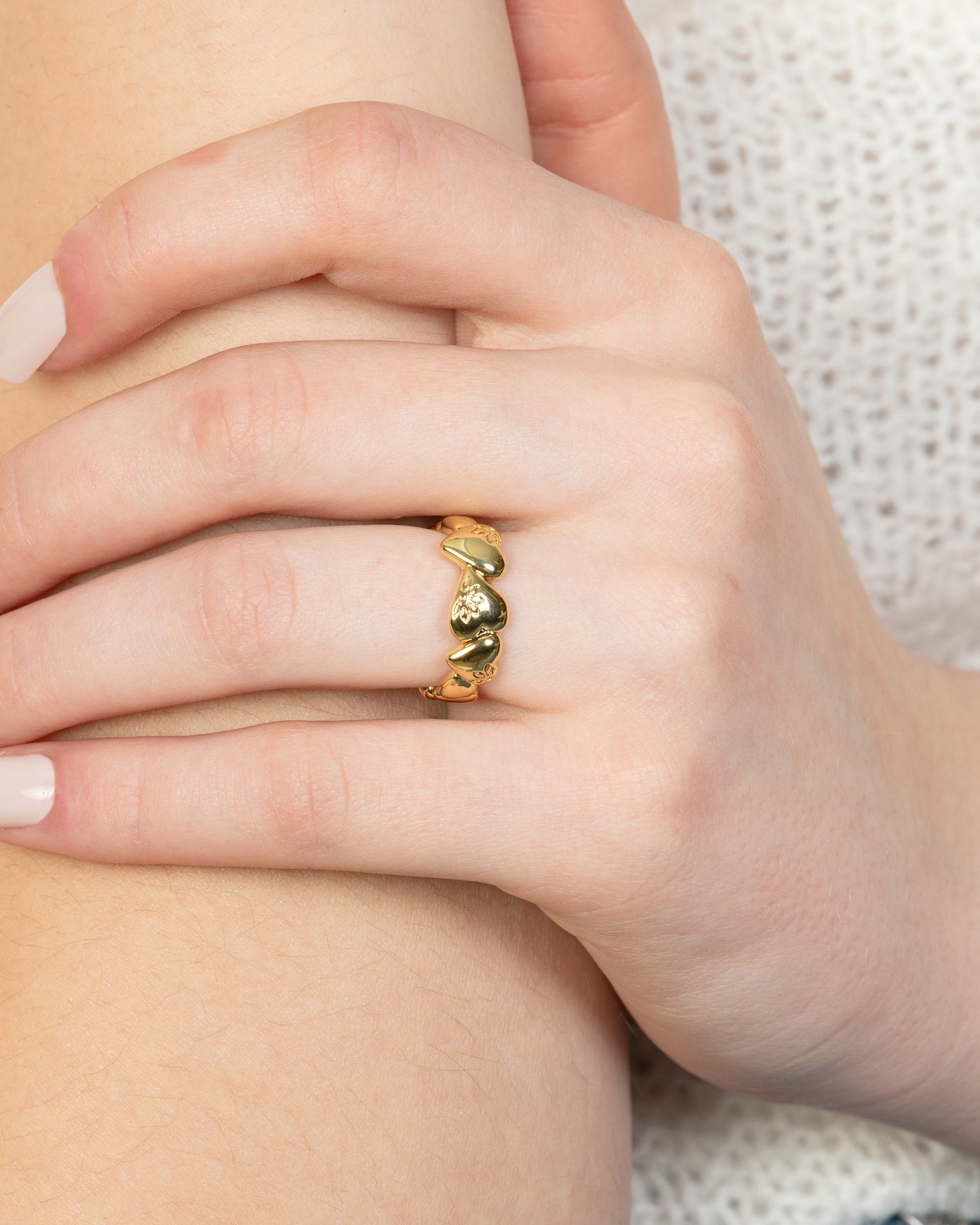 HEART TO HEART RING