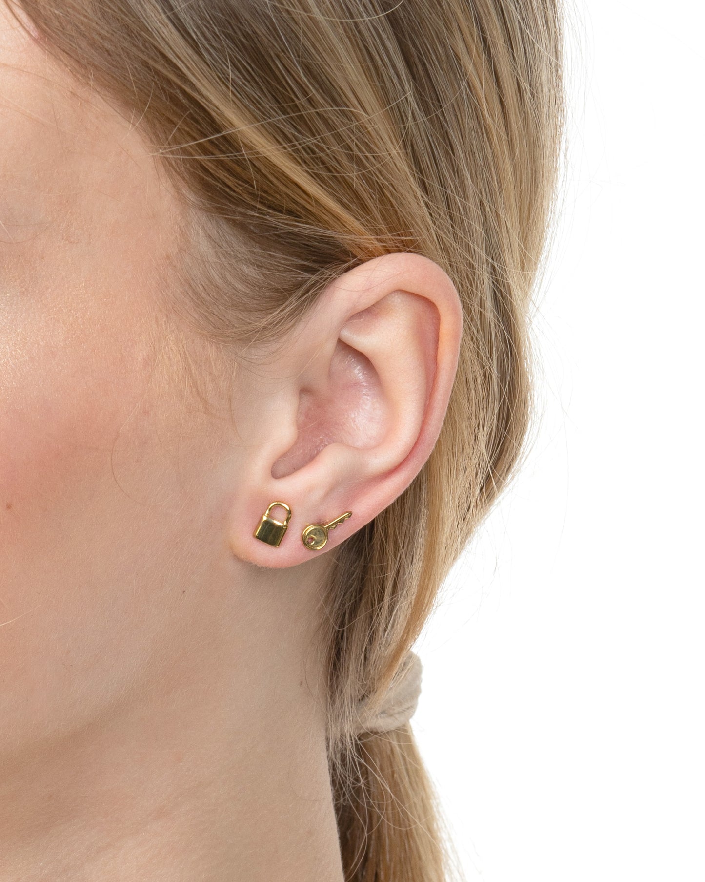 LOVE MISMATCHED STUD SET