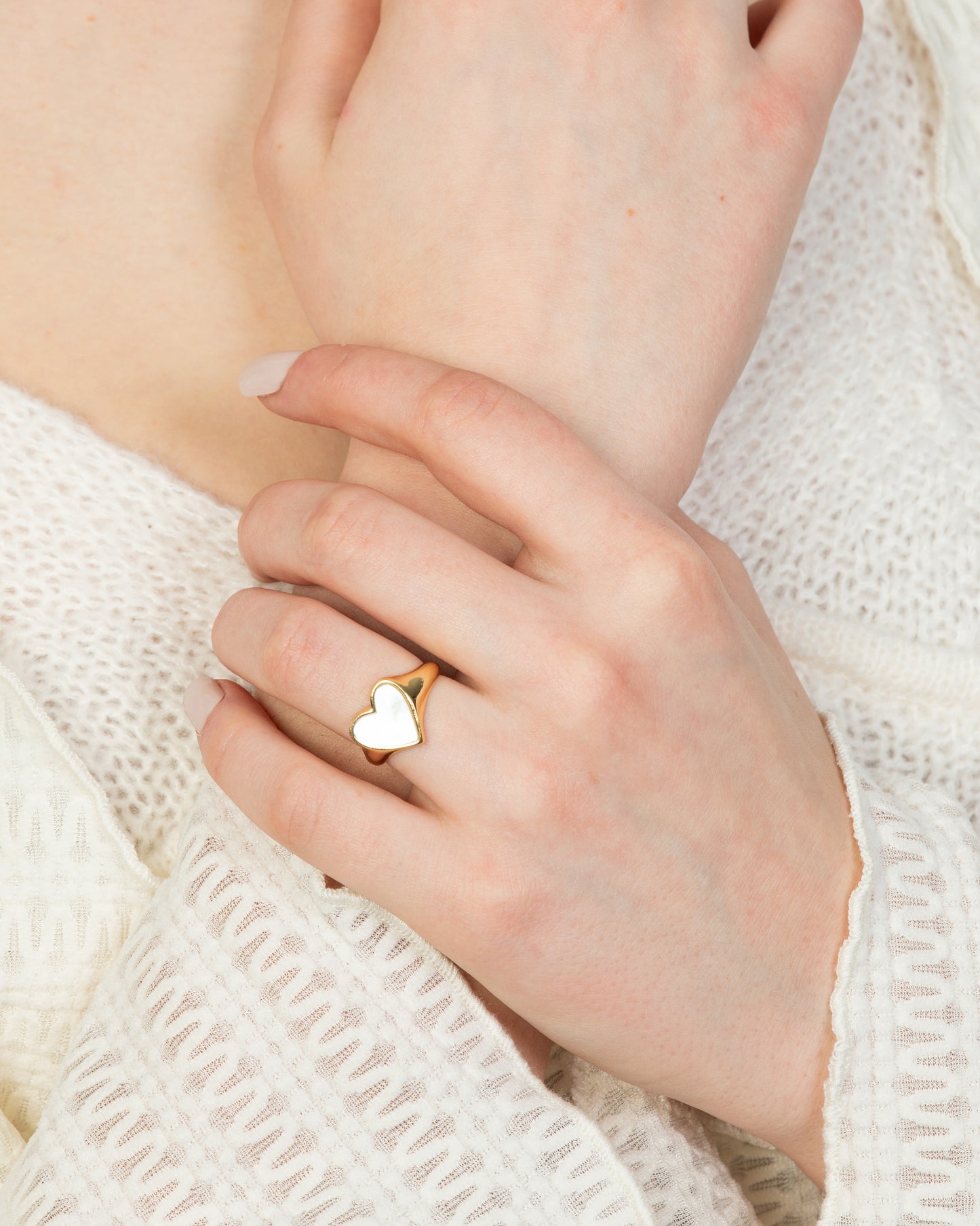 MOP HEART SIGNET RING