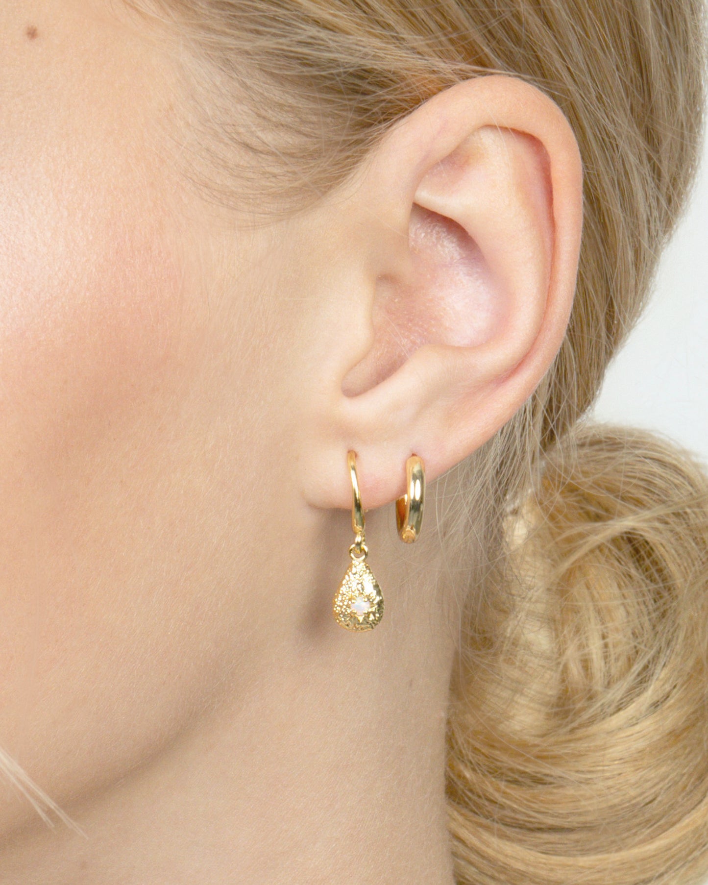 SOFT EROSION TEARDROP EARRINGS
