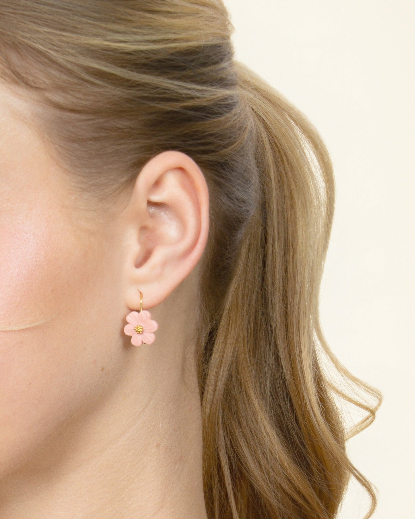 BLUSH BLOOM EARRINGS
