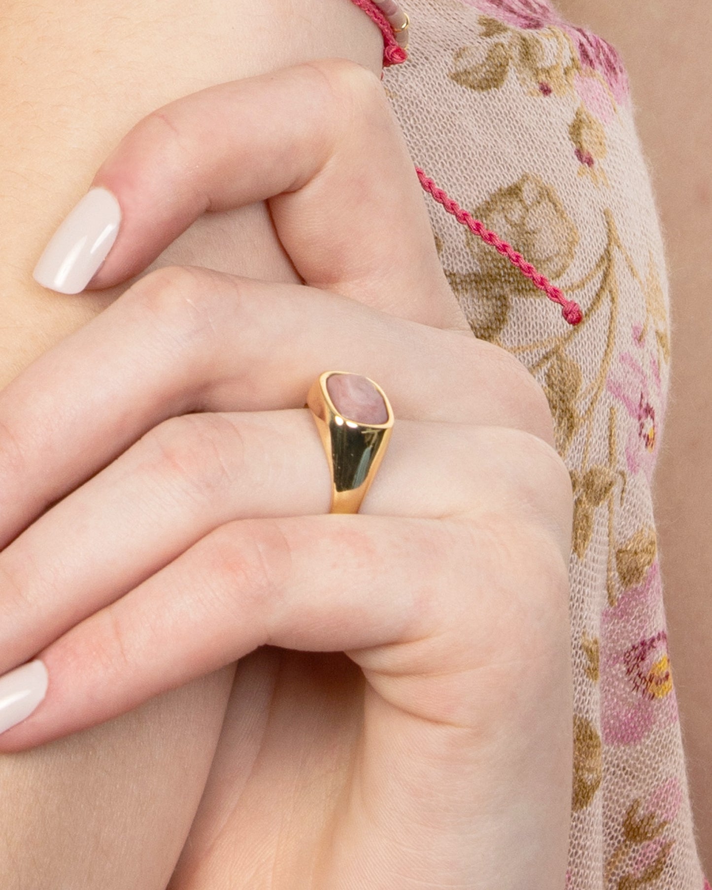 GEMSTONE SIGNET RING-Rhodonite