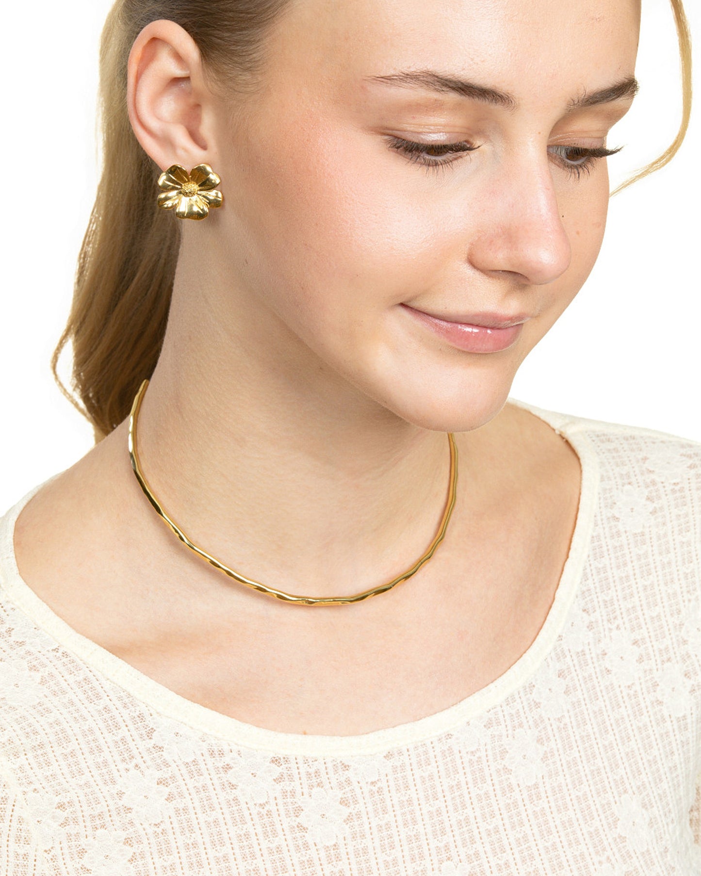 HAMMERED WIRE COLLAR NECKLACE