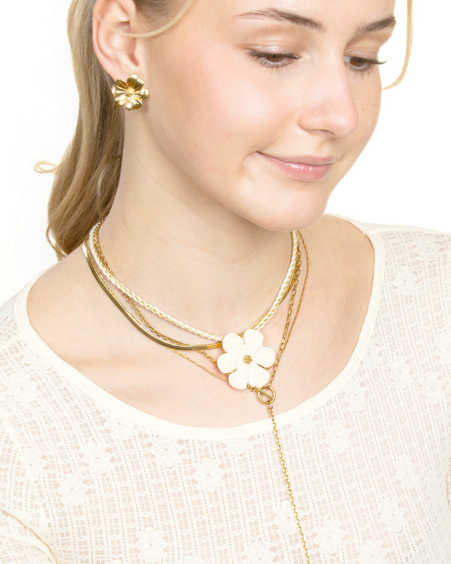 BOLD BLOOM STUD EARRINGS