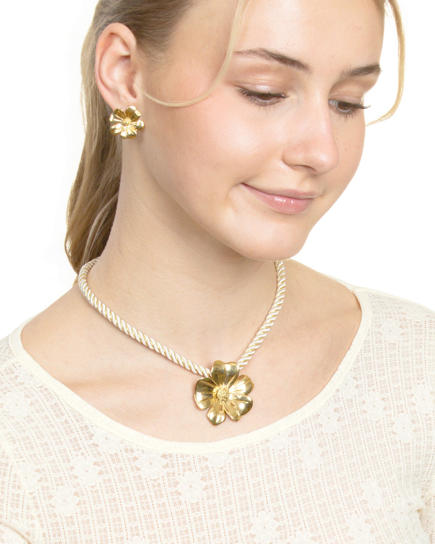 BLOOM COLLAR NECKLACE