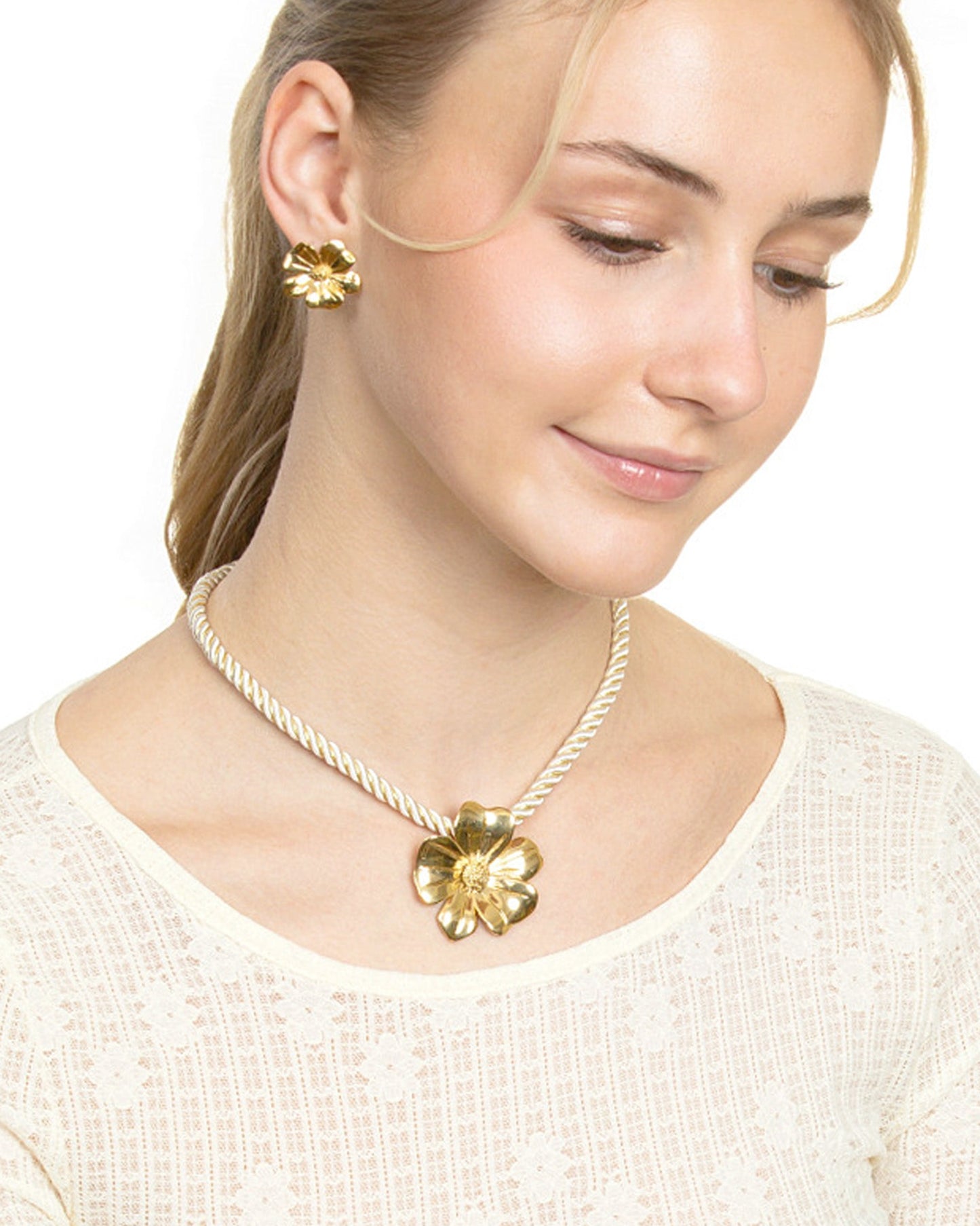 BLOOM COLLAR NECKLACE
