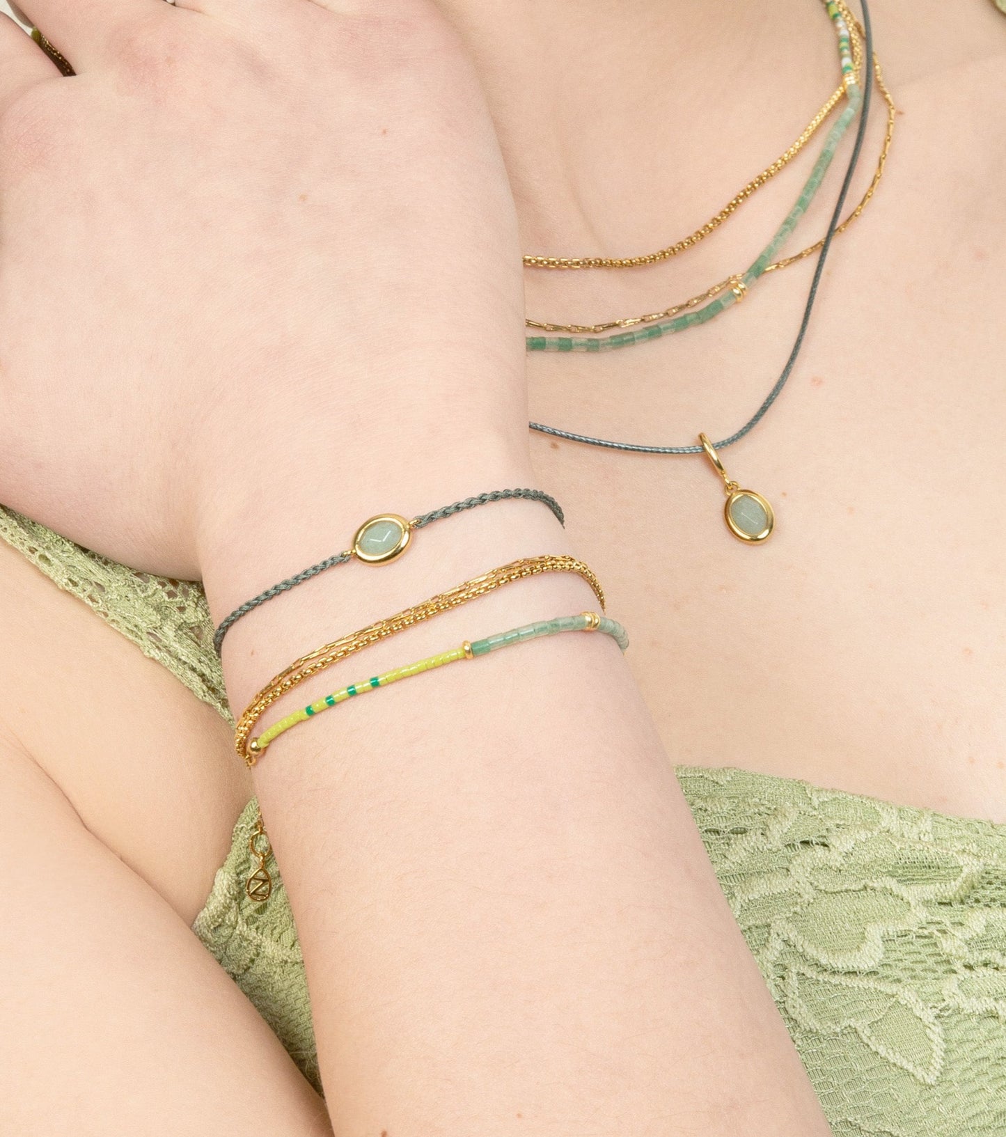 GEMSTONE CORD BRACELET-Green Aventurine