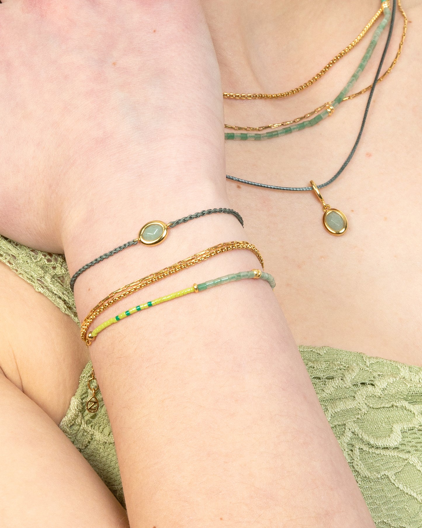 ROUND BOX & BARLEYCORN CHAIN BRACELET