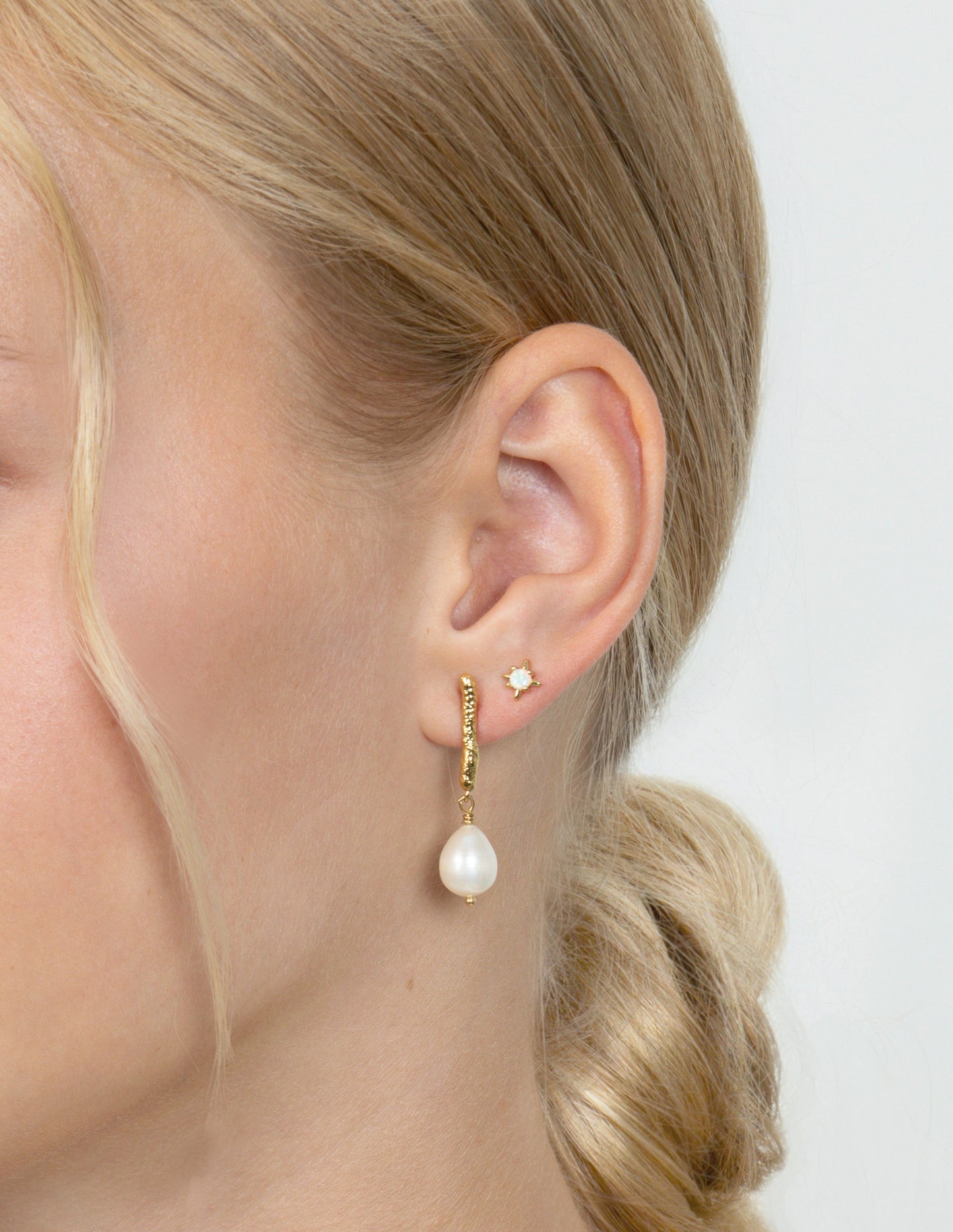 TINY STAR WHITE OPAL STUD EARRINGS