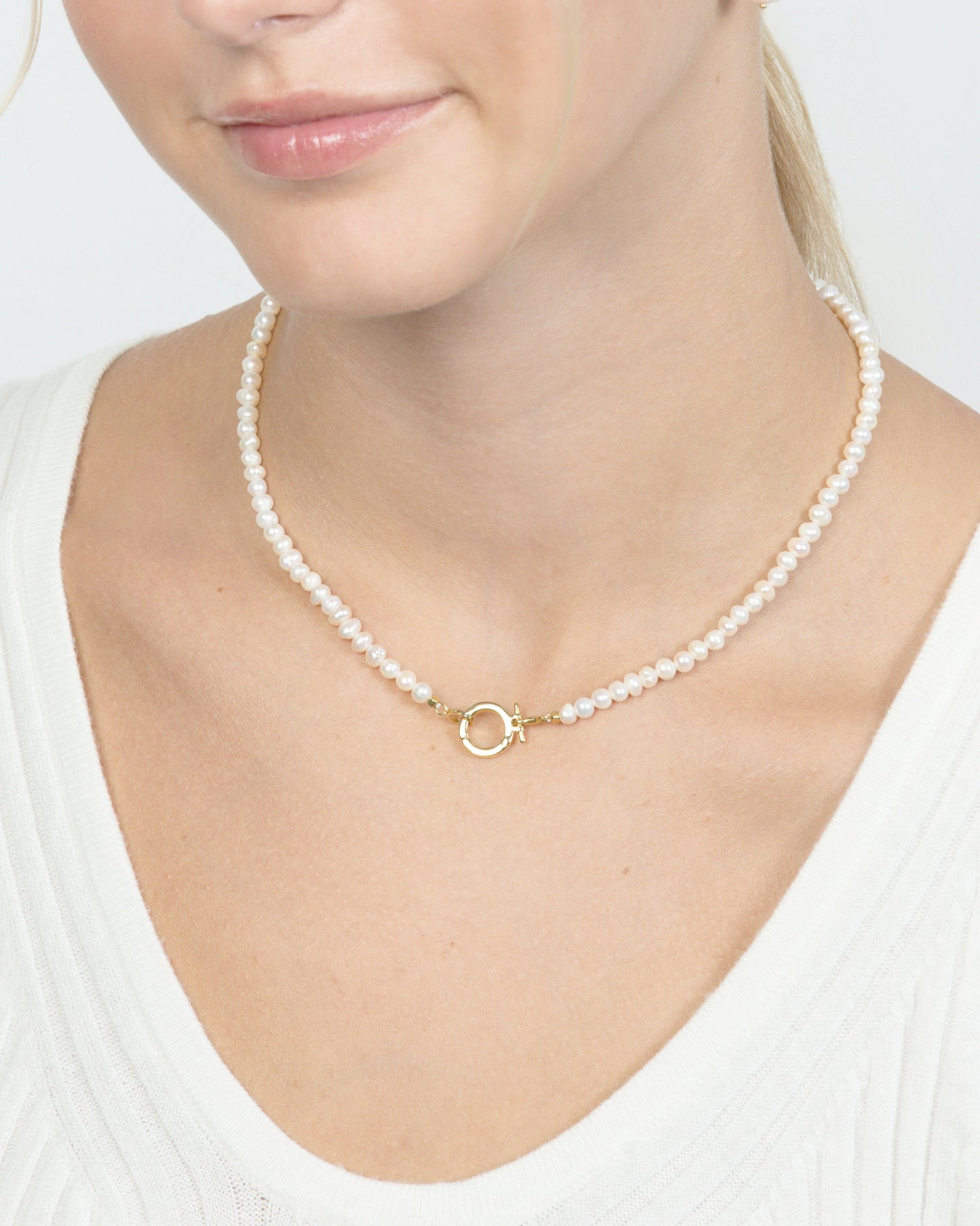 PEARL CHARM HOLDER NECKLACE