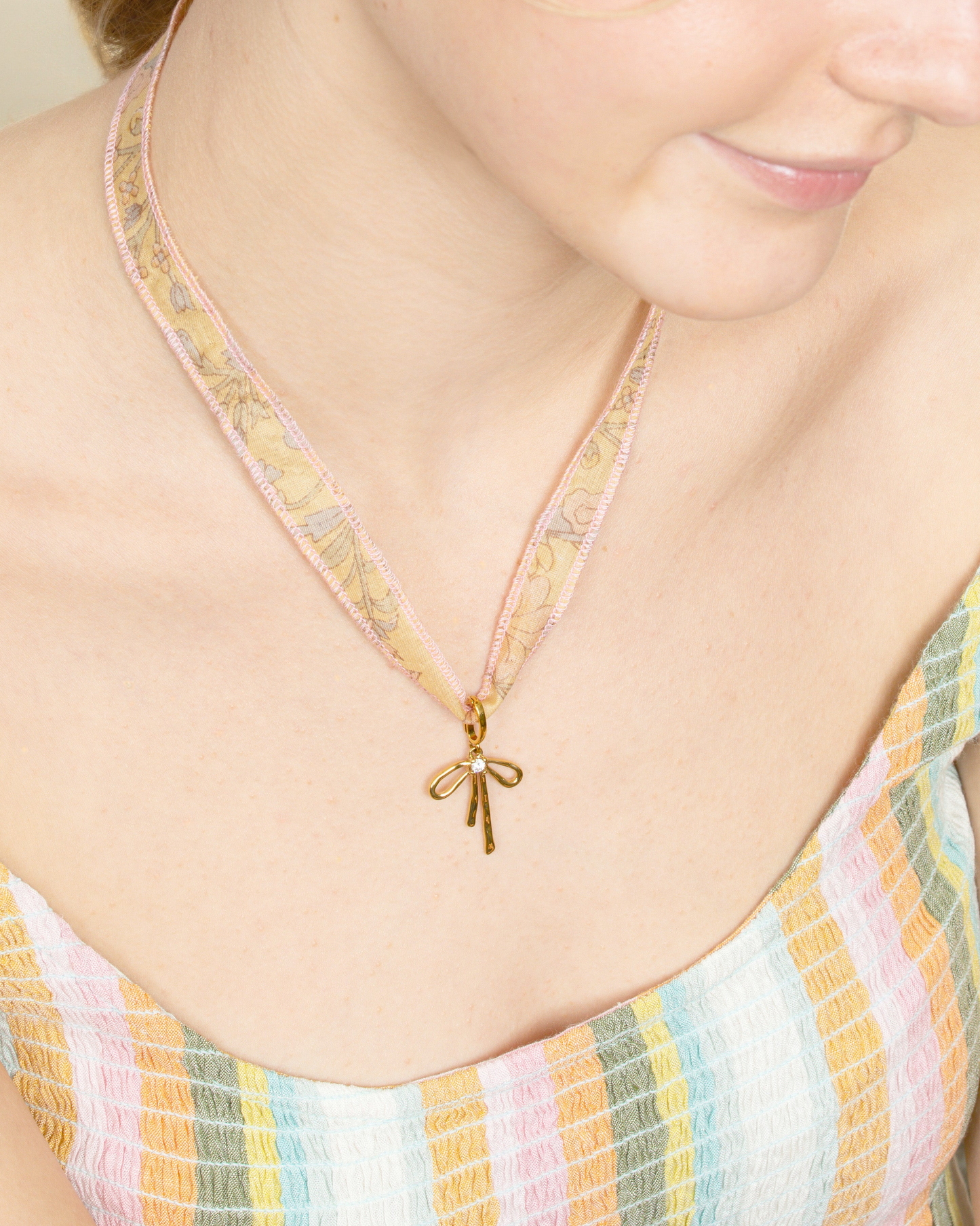 BOW CLIP-ON CHARM