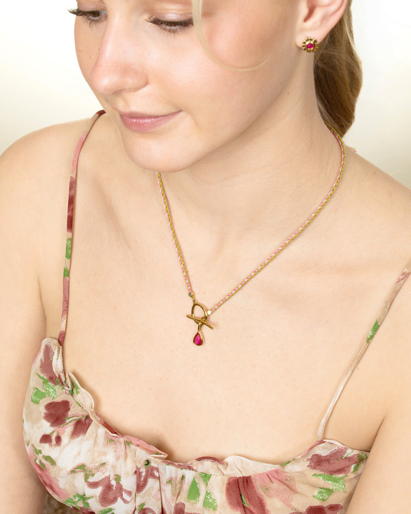 PINK ZEST TOGGLE CORD NECKLACE