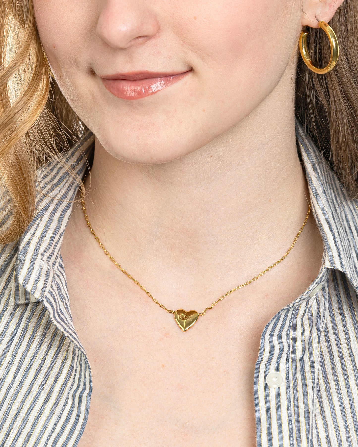 MOM HEART NECKLACE