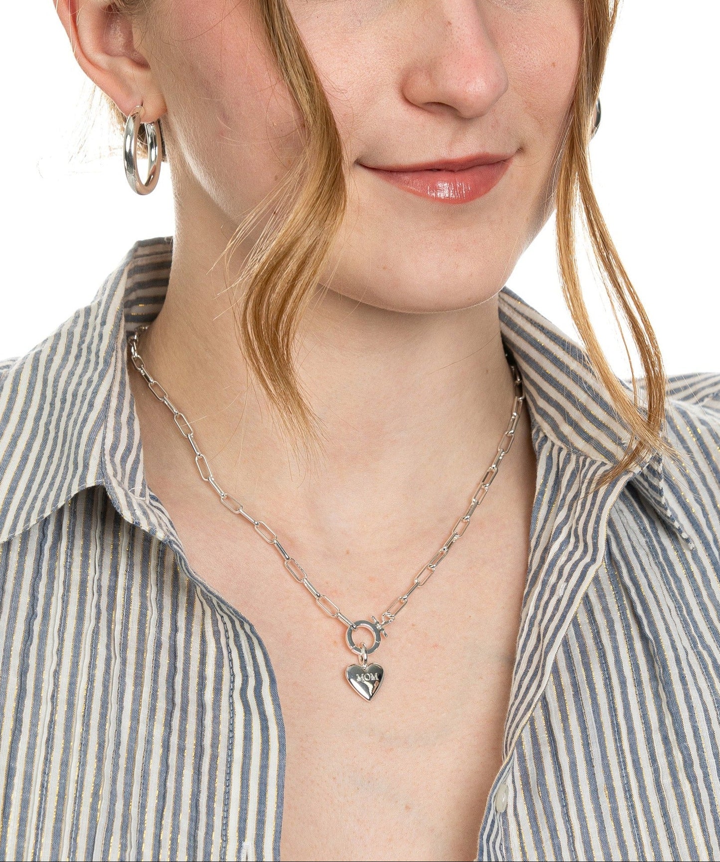 MOM ENGRAVED HEART CLIP-ON CHARM