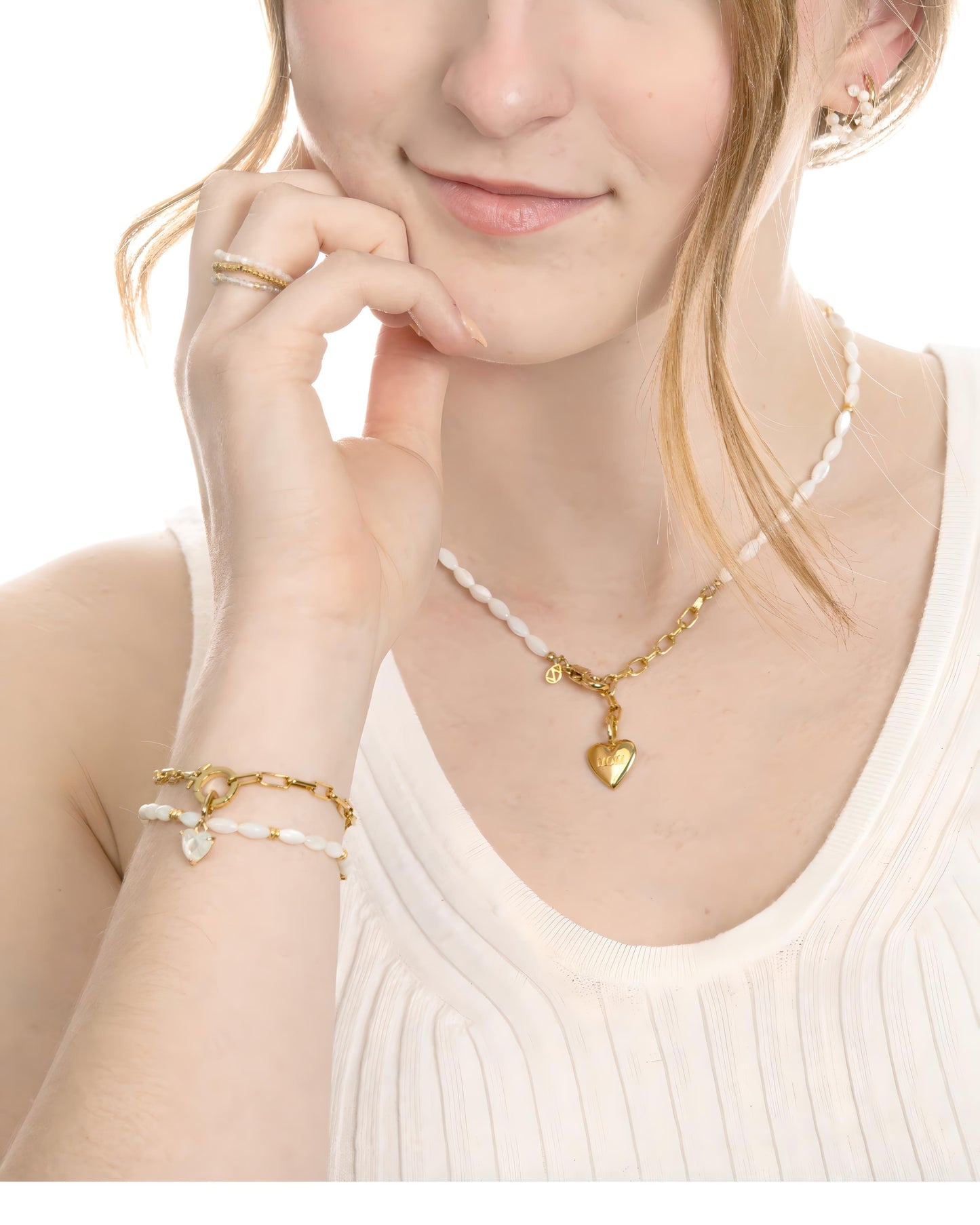 OVAL MOP BEADED BRACELET