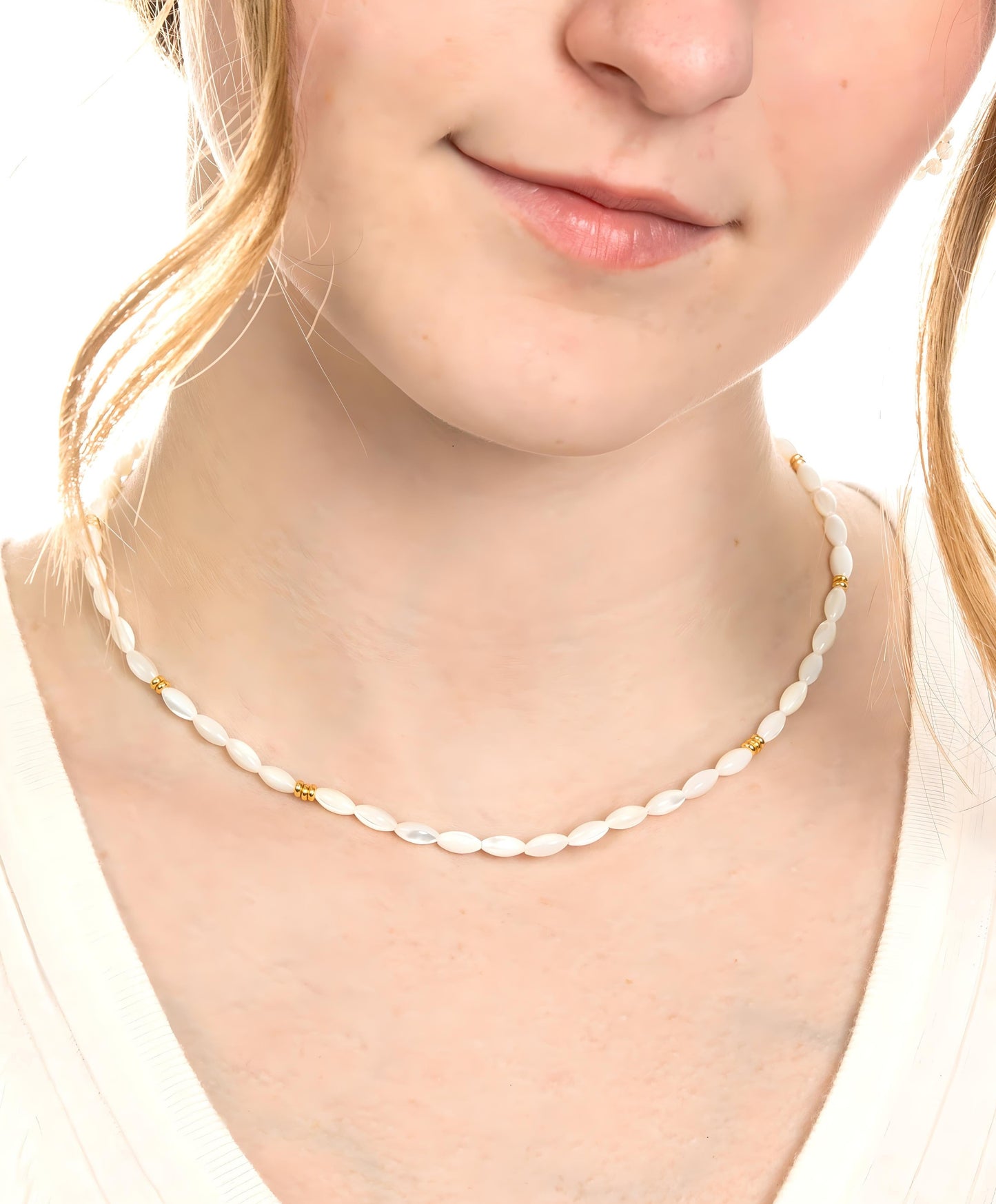 OVAL MOP BEADED NECKLACE