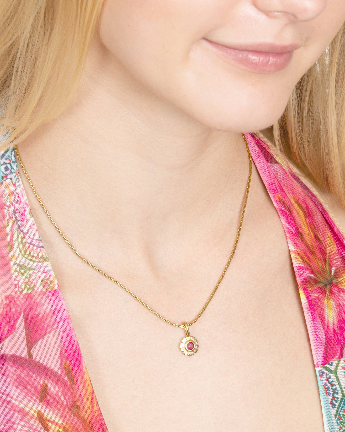 PINK ZEST FLOWER CHARM NECKLACE