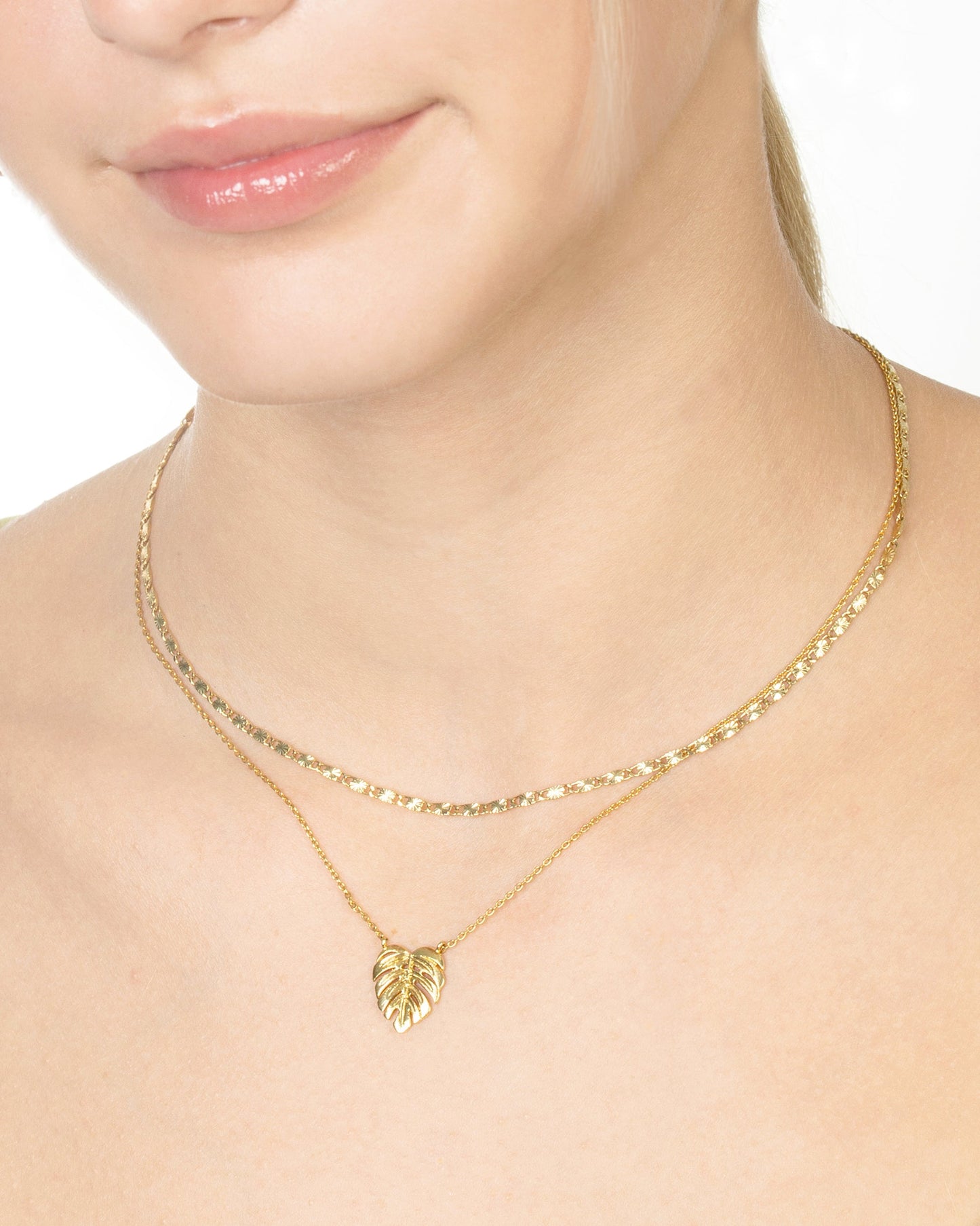 MONSTERA LEAF CHARM NECKLACE