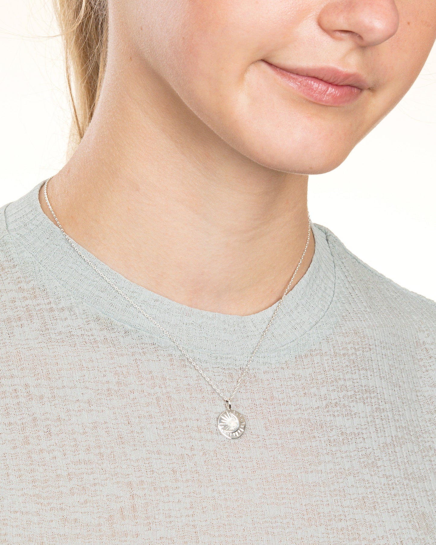 DAINTY CABLE CHAIN NECKLACE