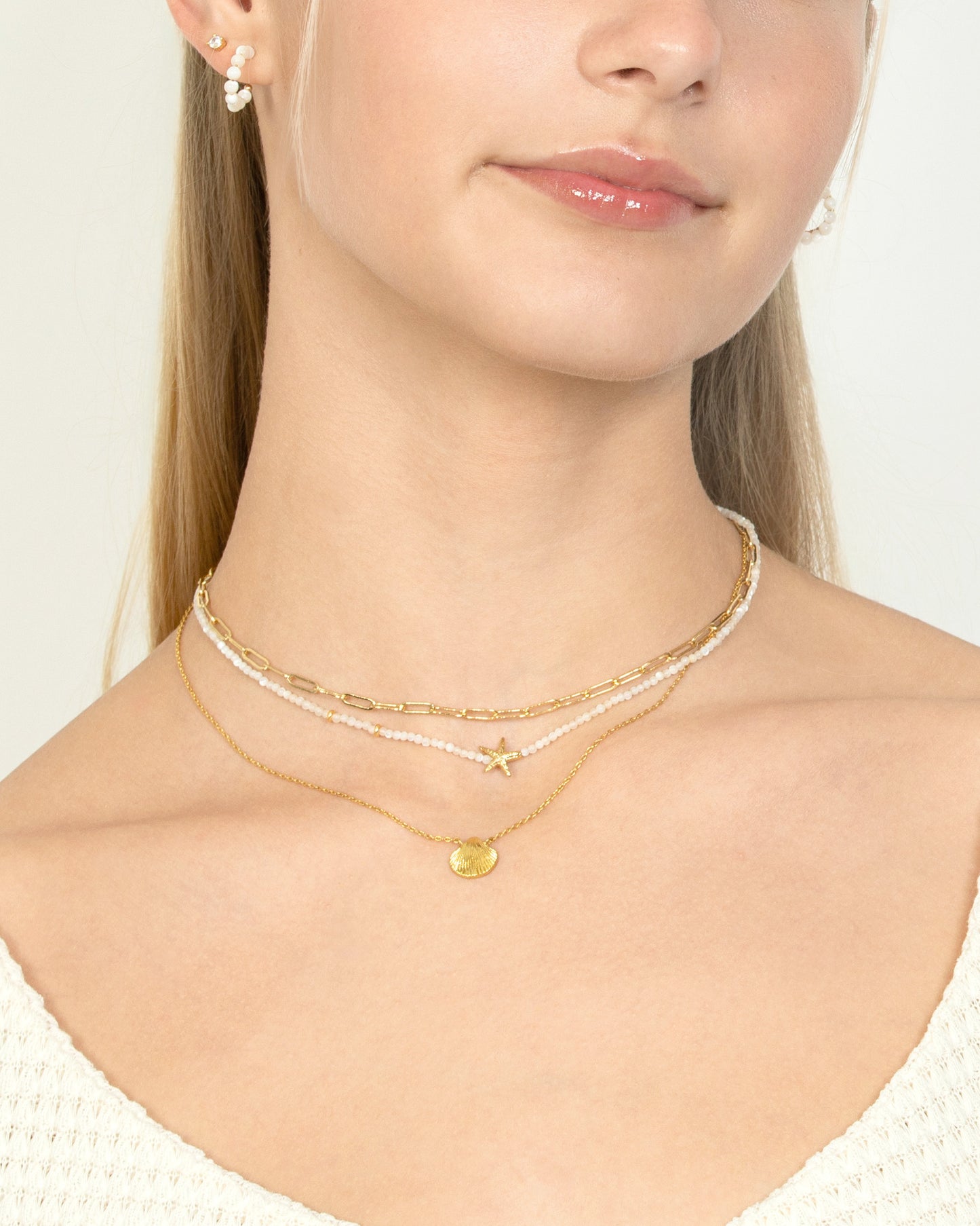 MINI MOP BEAED STARFISH NECKLACE