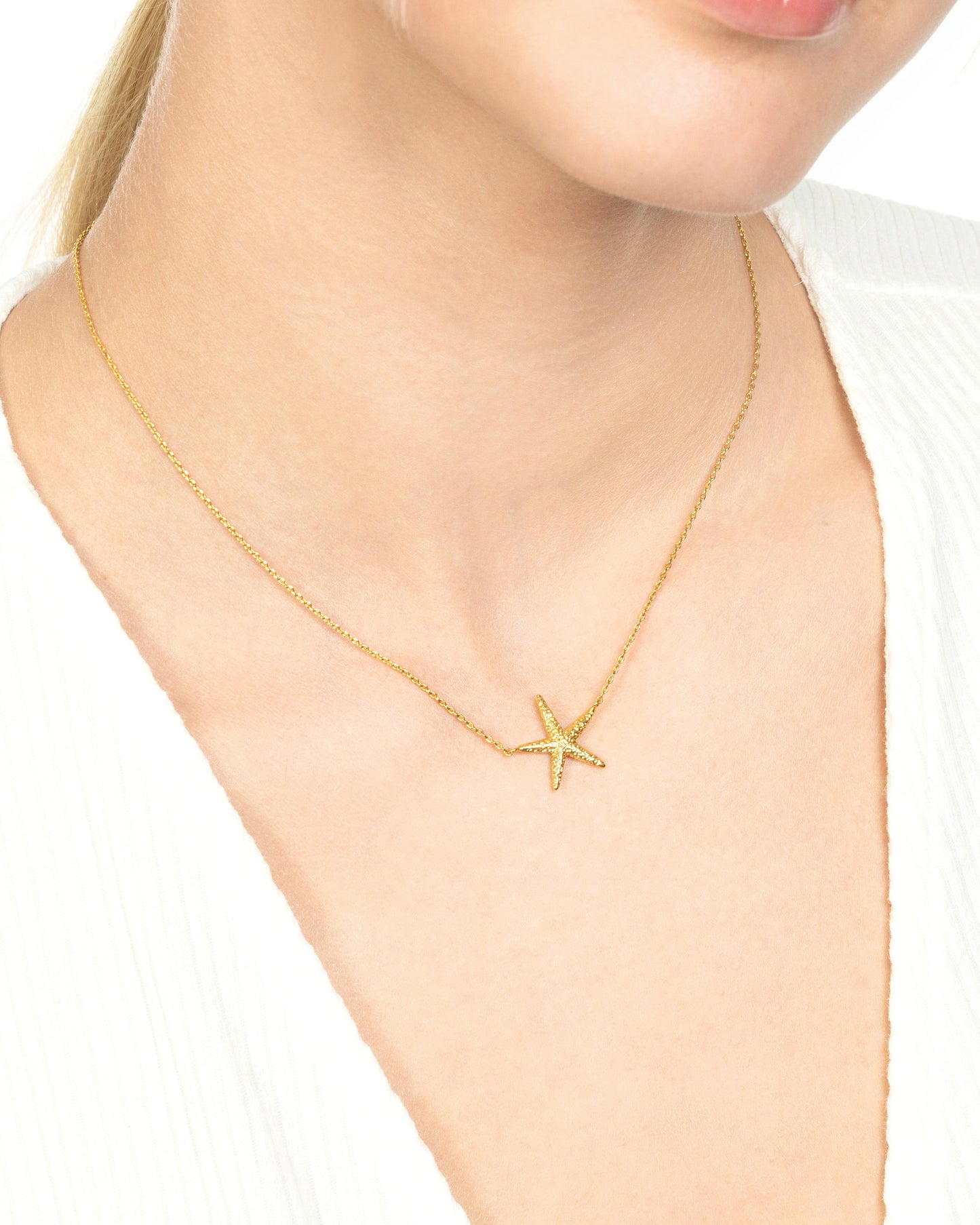 STARFISH CHARM NECKLACE