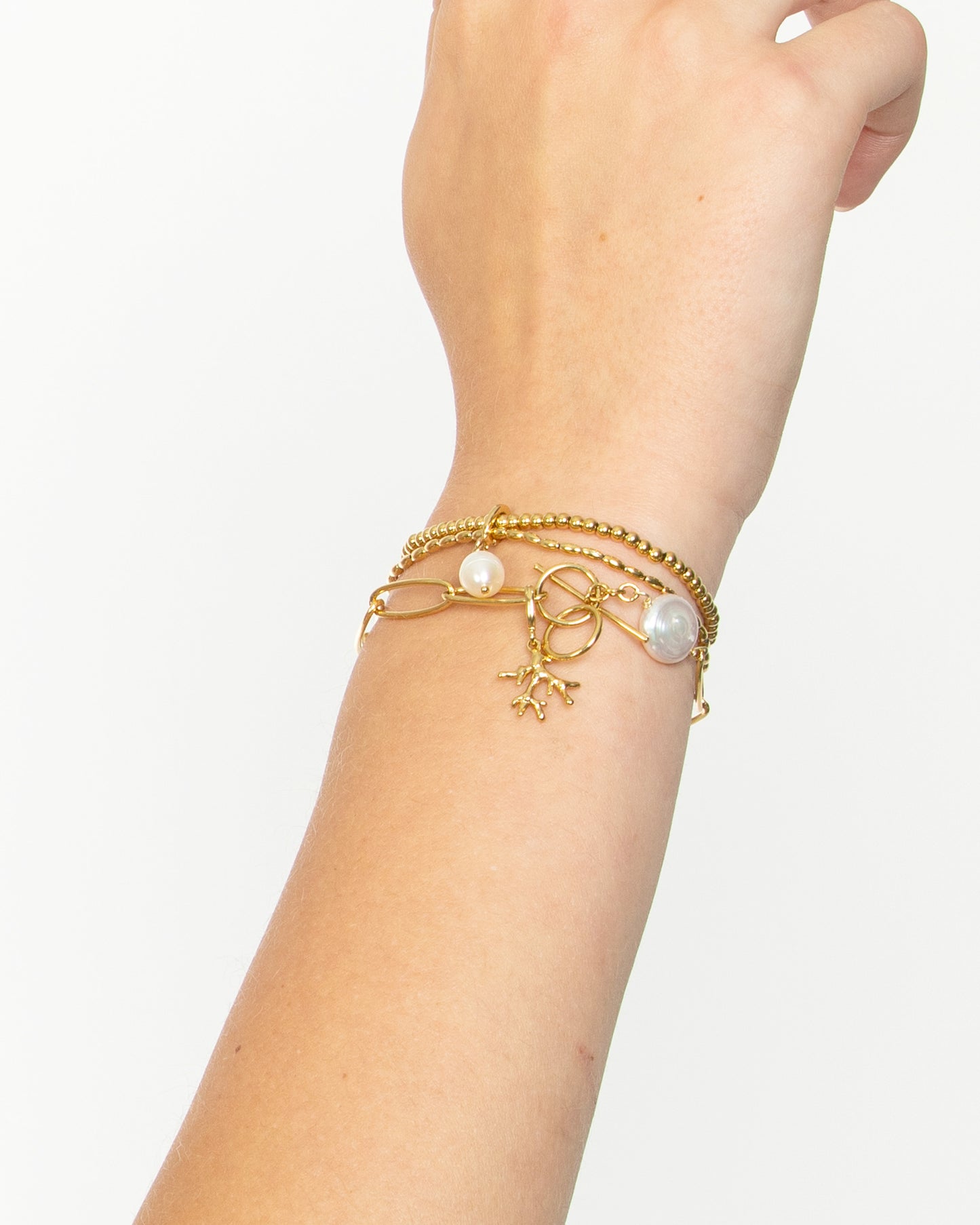 PAPERCLIP COIN PEARL CHARM TOGGLE BRACELET
