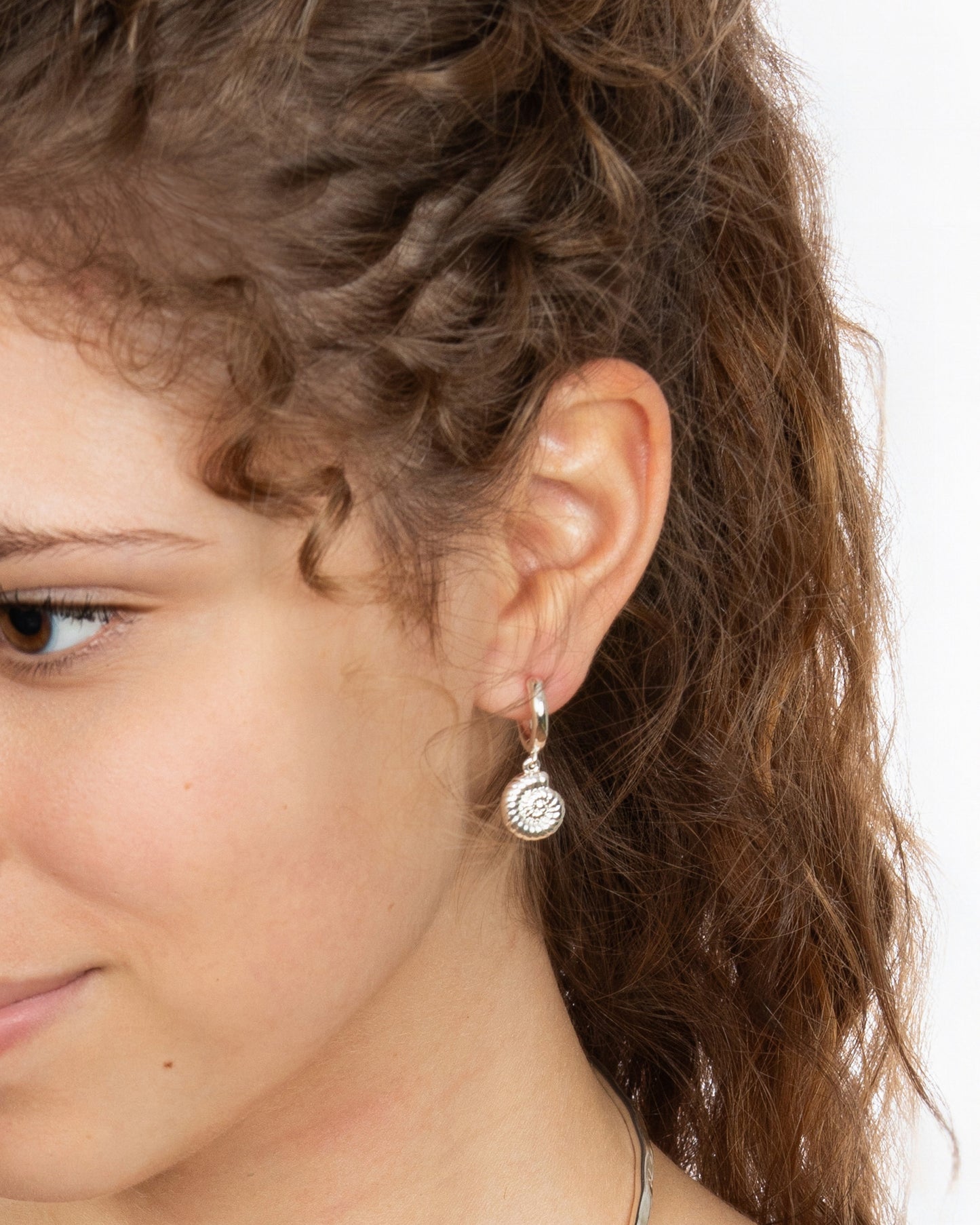 NAUTILUS HUGGIE EARRINGS